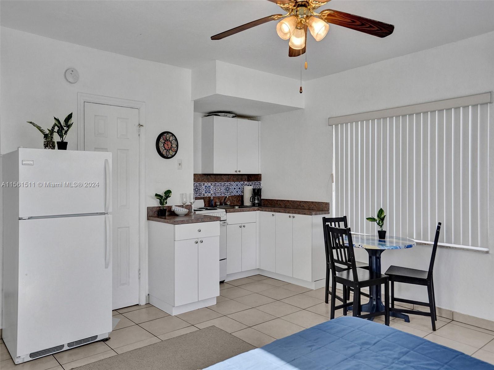 Studio Kitchen fully Equipped