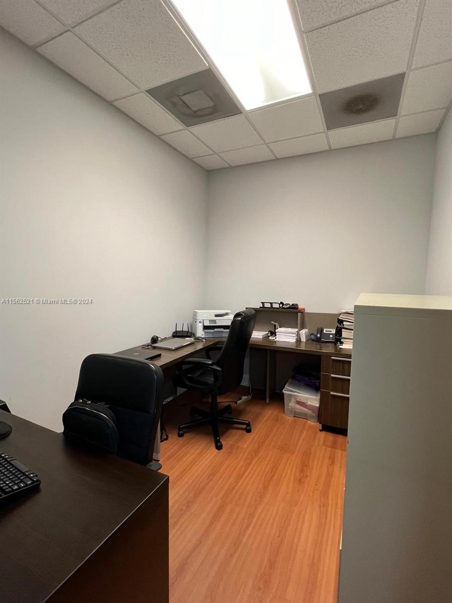 Office 1