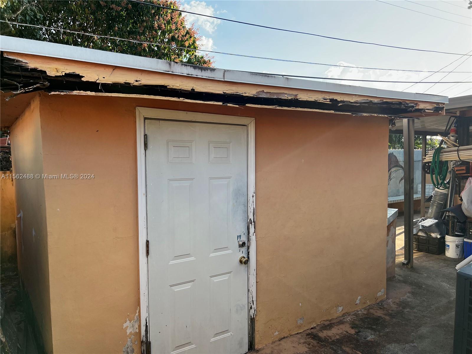 Detached storage shed