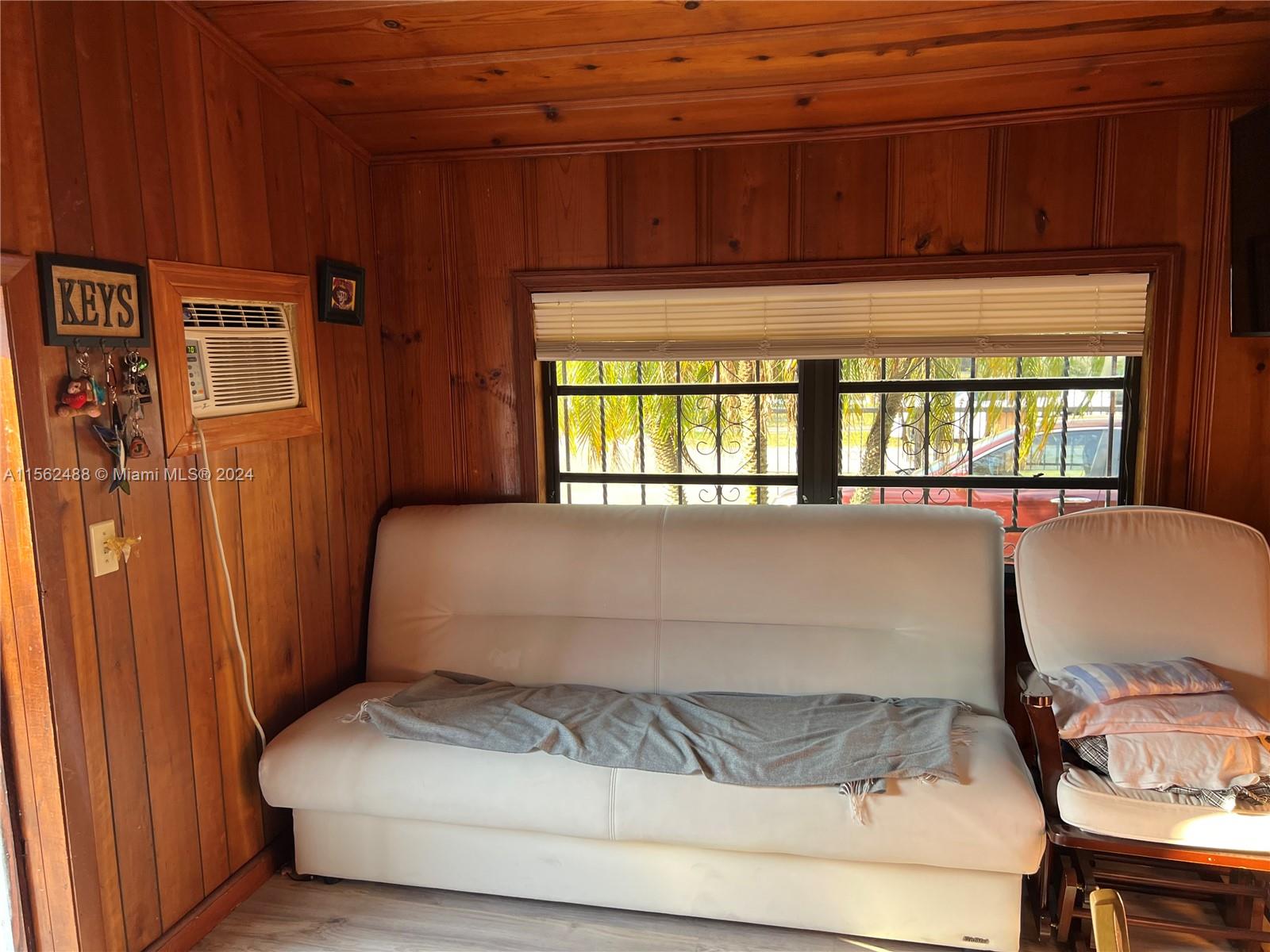 1/1 unit on west side of property living space