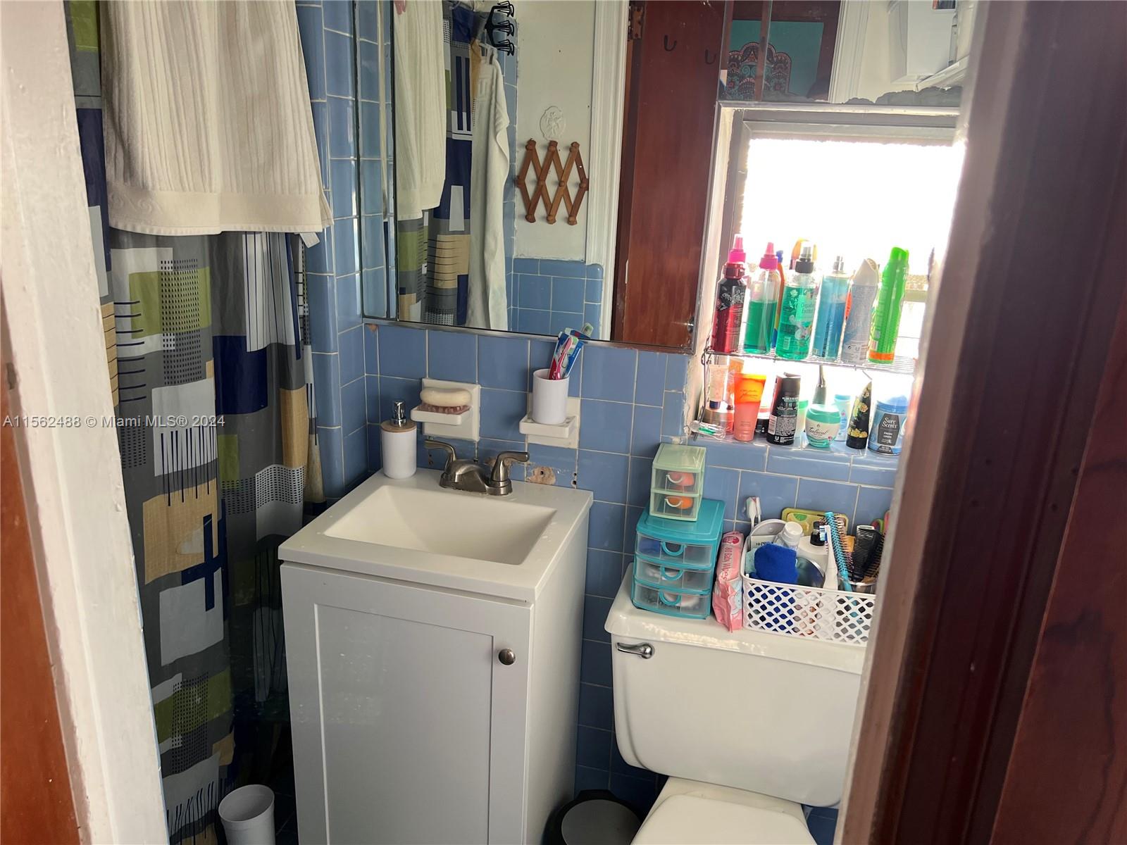 1/1 unit on west side of property bathroom