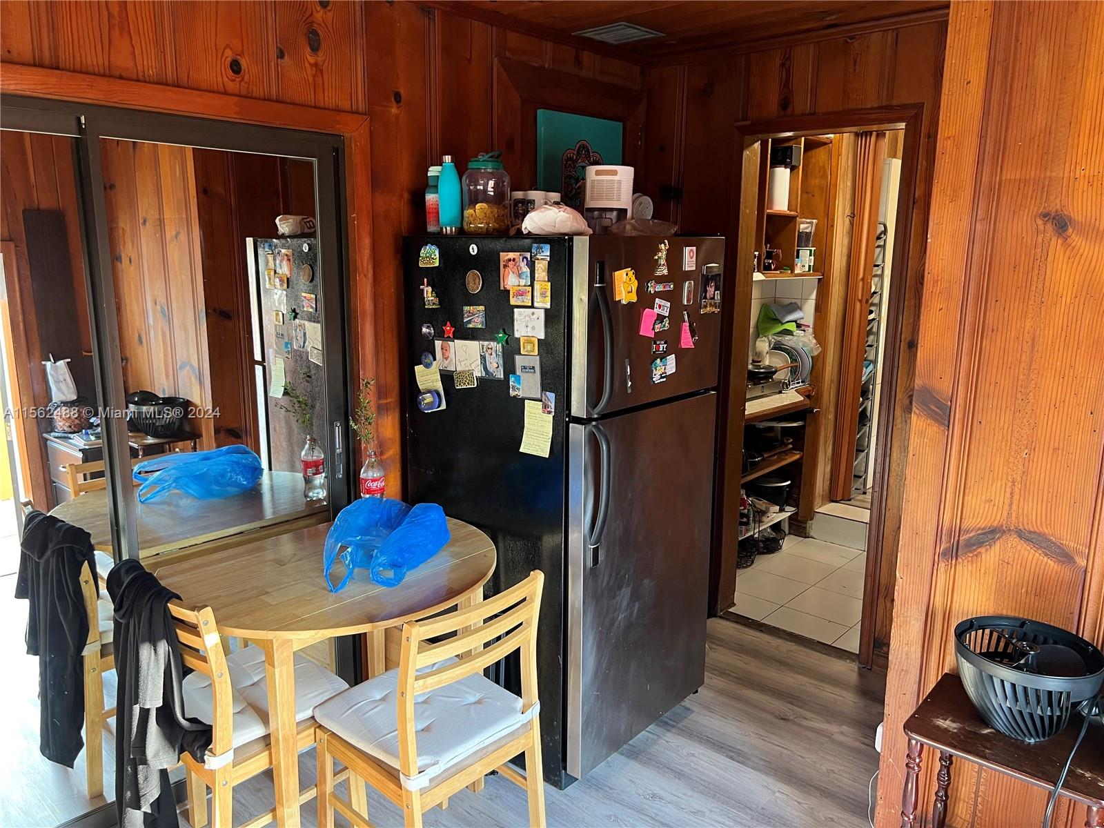 1/1 unit on west side of property