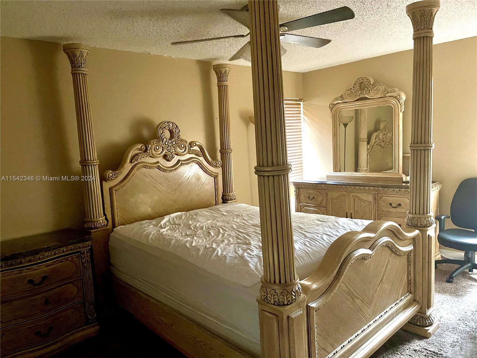 Secondary bedroom