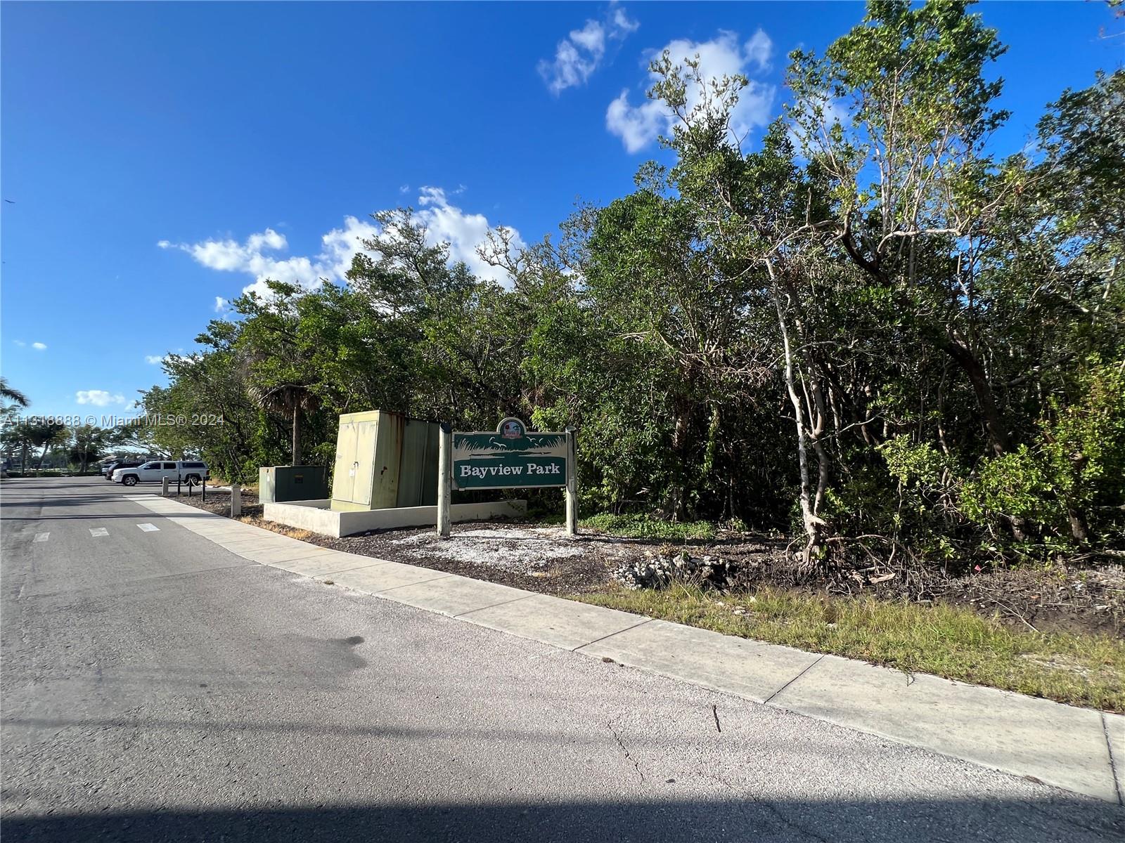 Just few miles of the Bayview Park.
