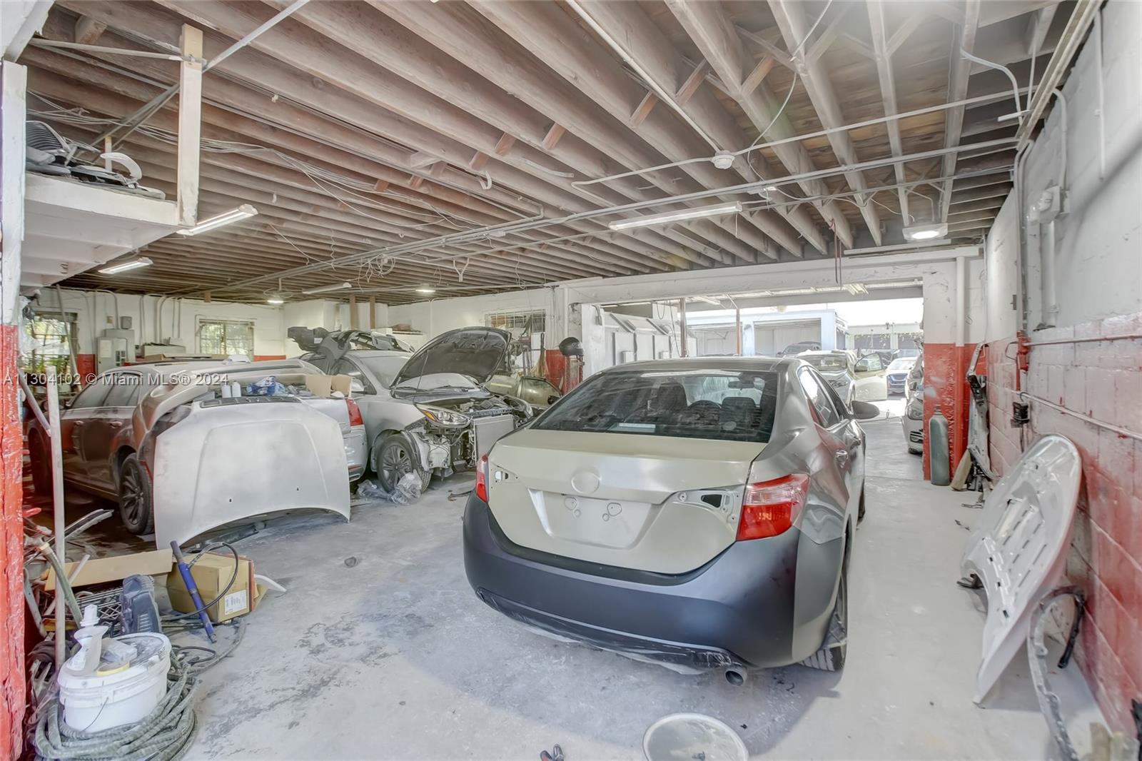 Garage
