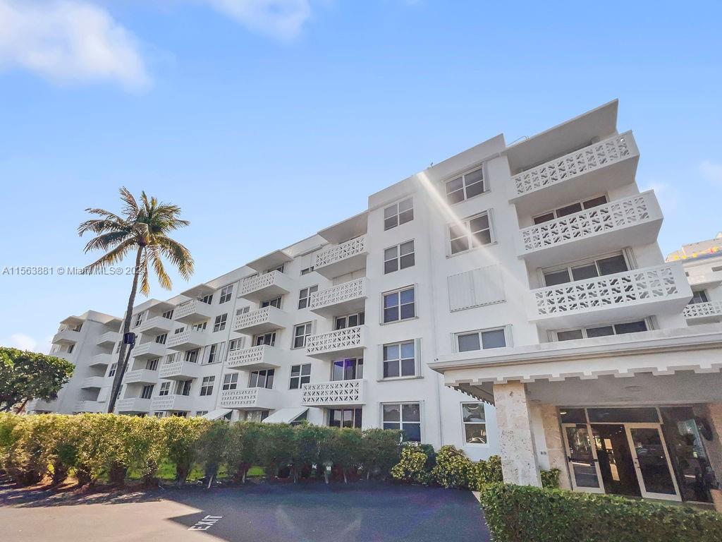 2840 S Ocean Blvd #2210, Palm Beach, FL 33480, 1 Bedroom Bedrooms, ,1 BathroomBathrooms,Rental,For Rent,Ocean Blvd,A11563881