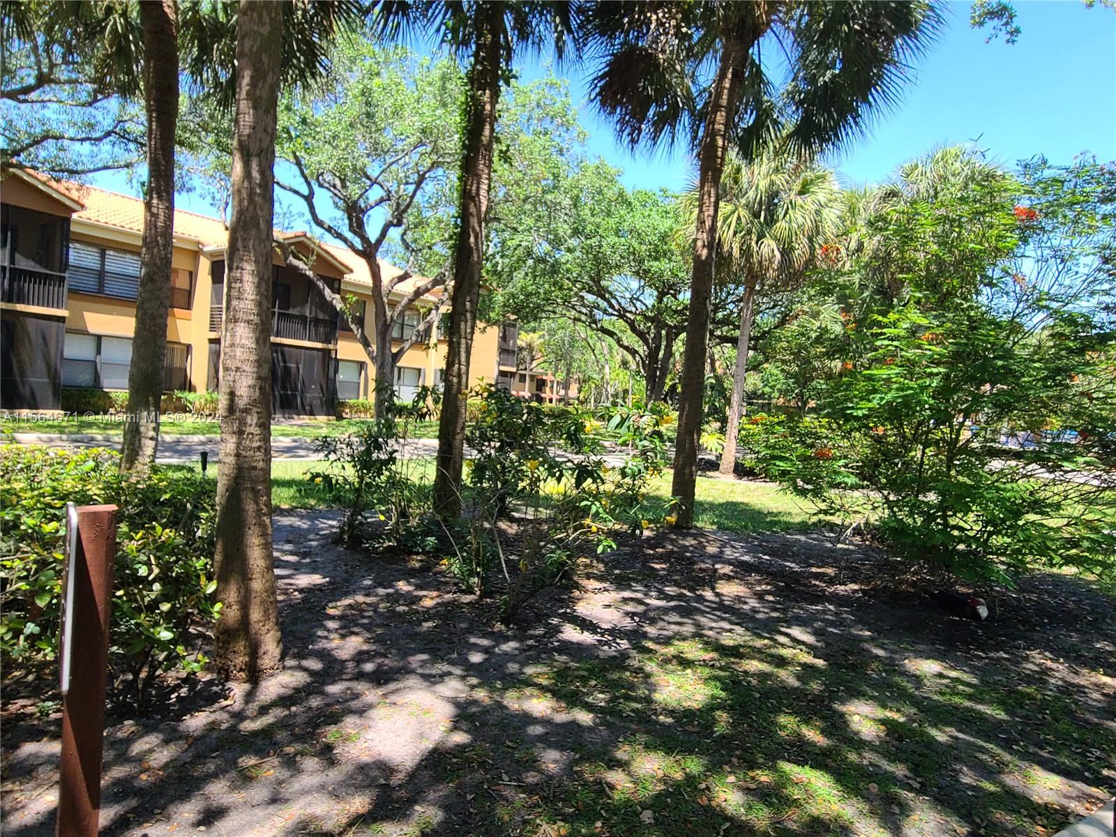 COMMUNITY GREEN AREAS