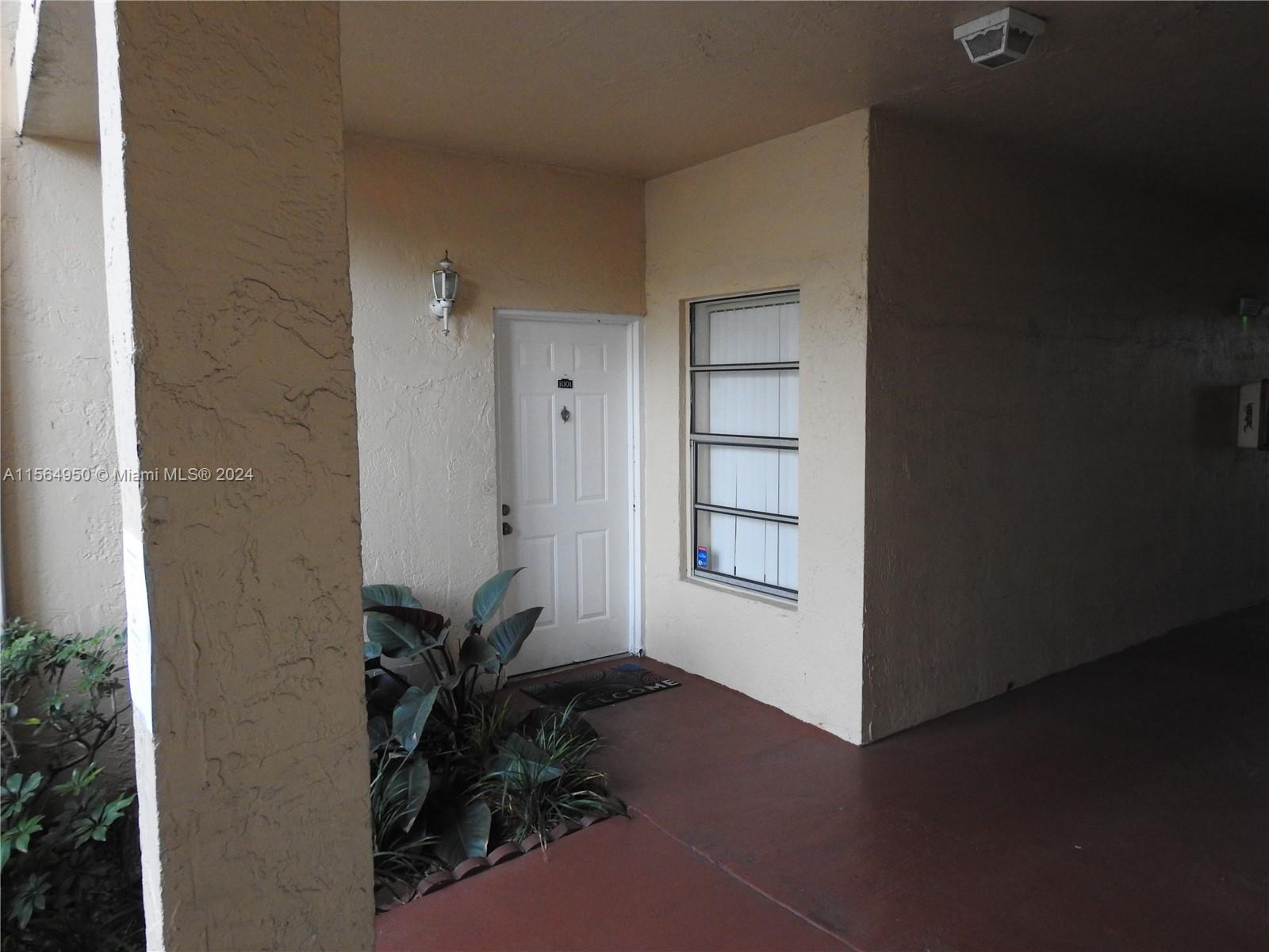 Unit Entrance 1st Floor