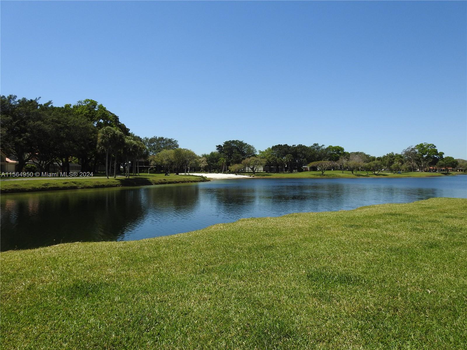 Hammocks Community Lakes