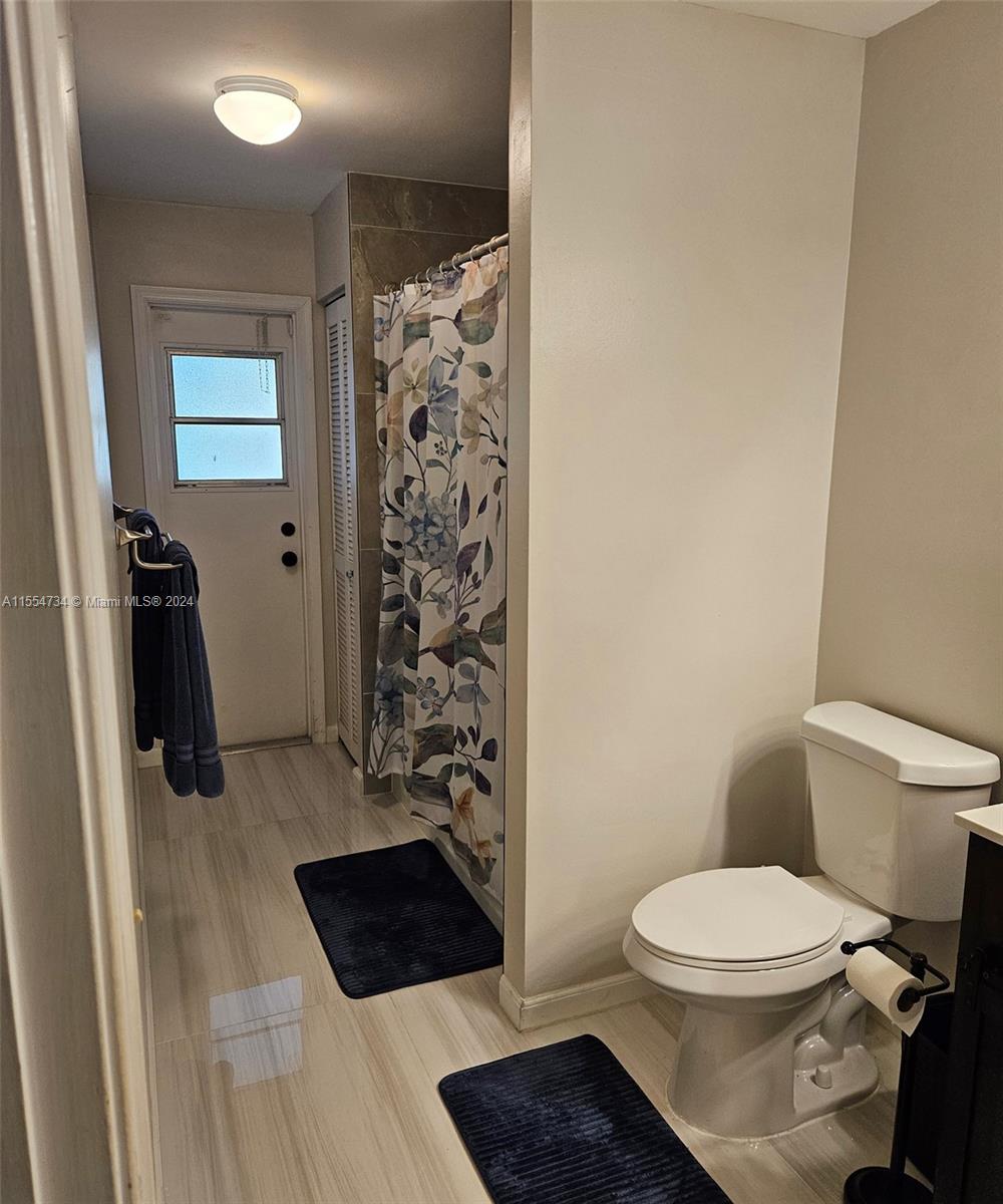 Main bathroom