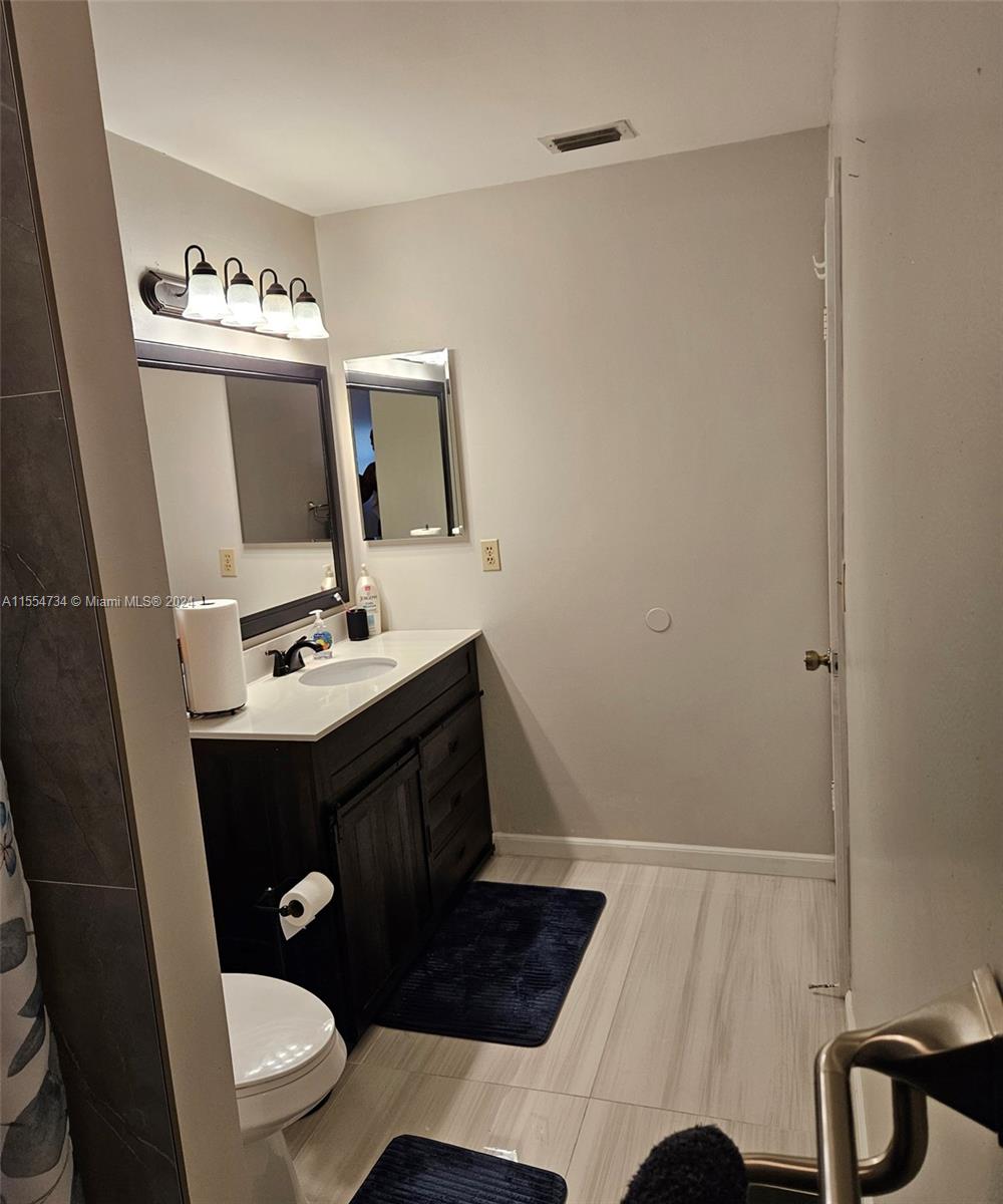 Main Bathroom