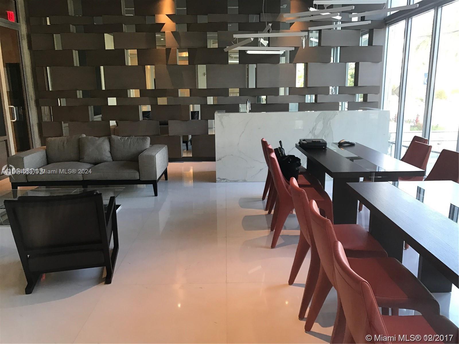 CLUB ROOM