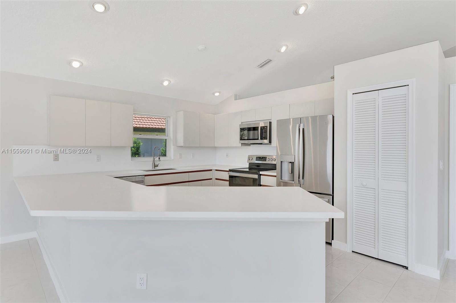 Bright Kitchen