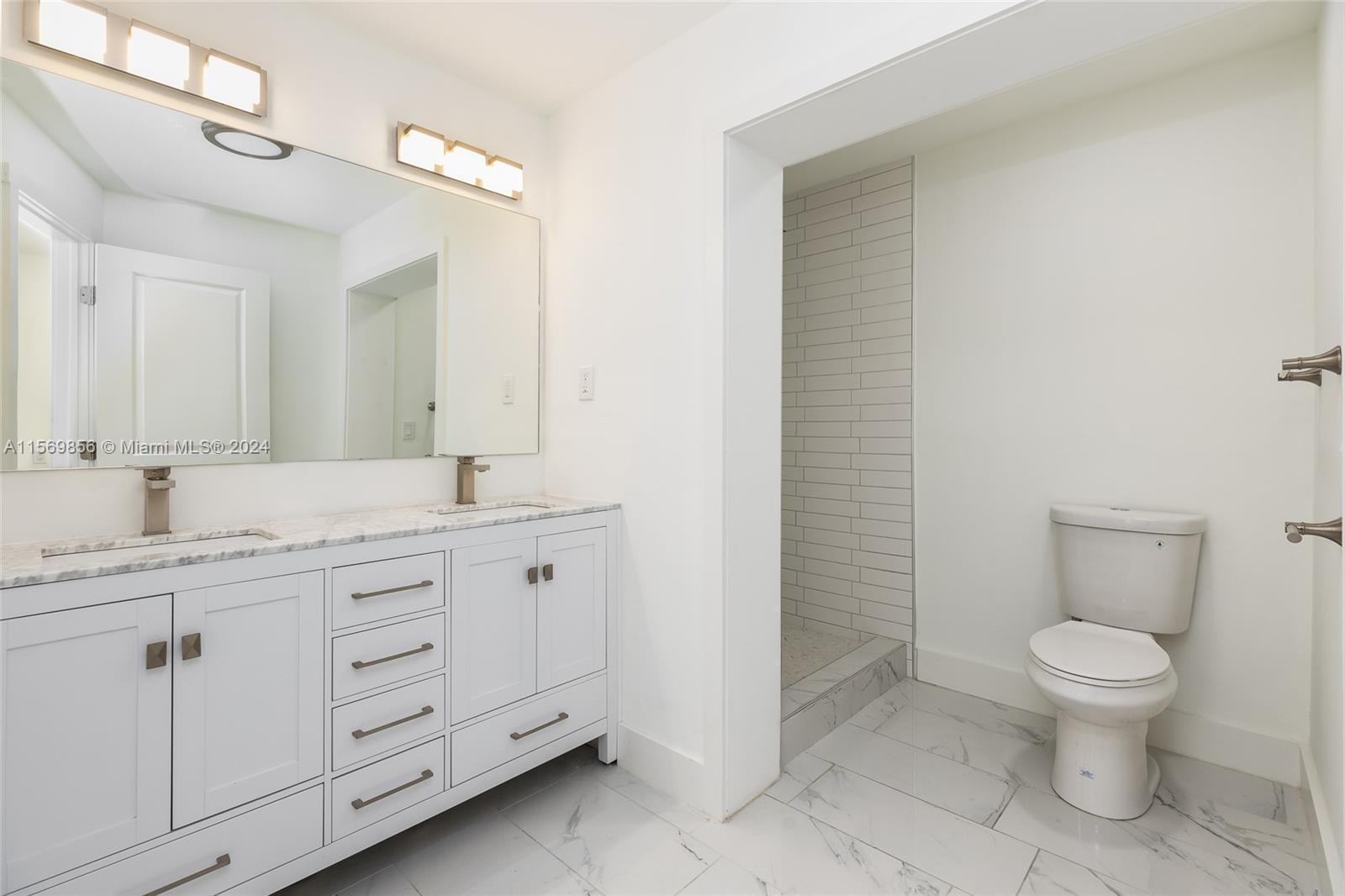 Spacious Mater Bathroom