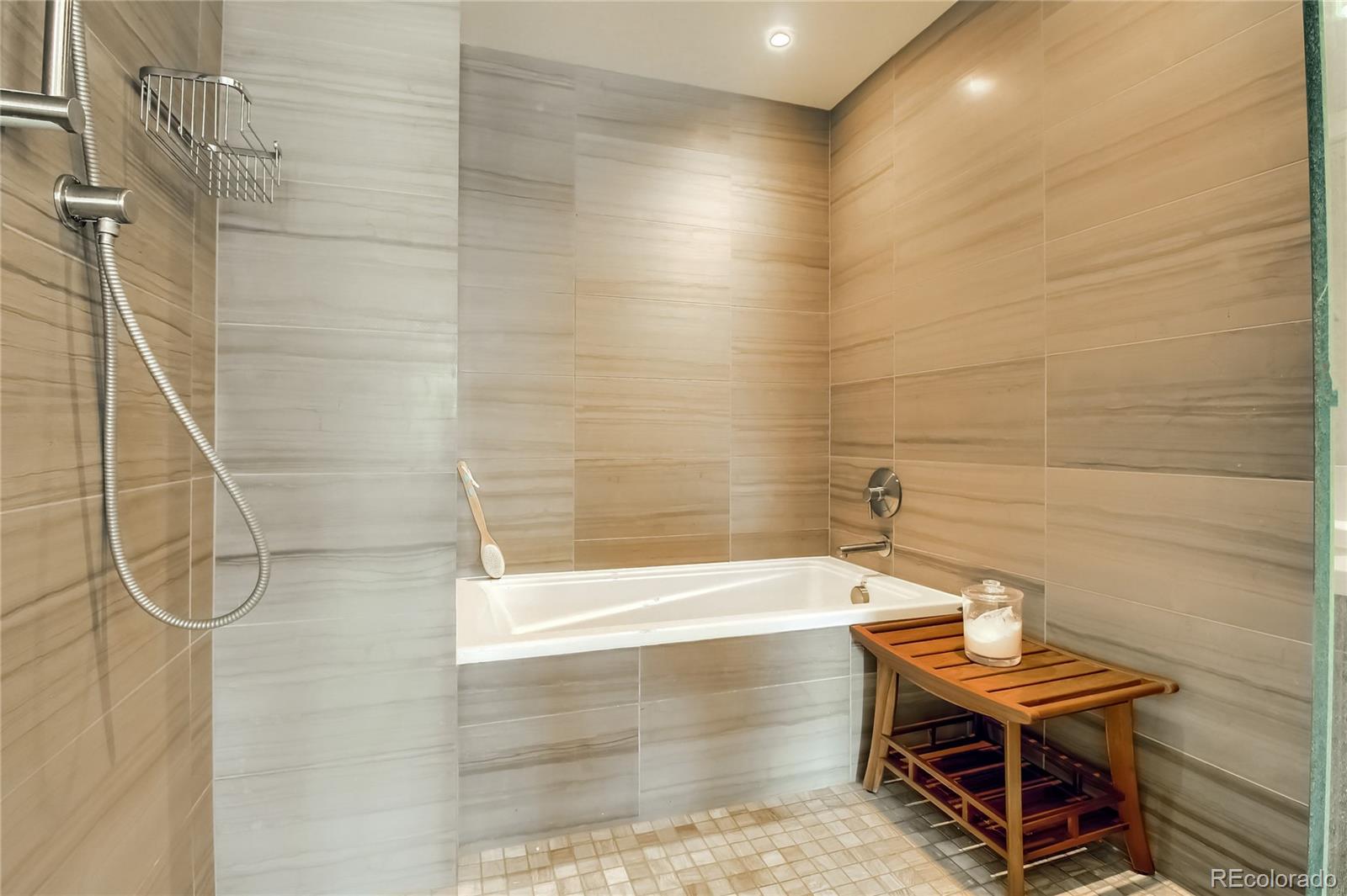 1750 Wewatta Street #834, Denver, CO 80202, 2 Bedrooms Bedrooms, ,2 BathroomsBathrooms,Residential,For Sale,The Coloradan,Wewatta,REC4076062