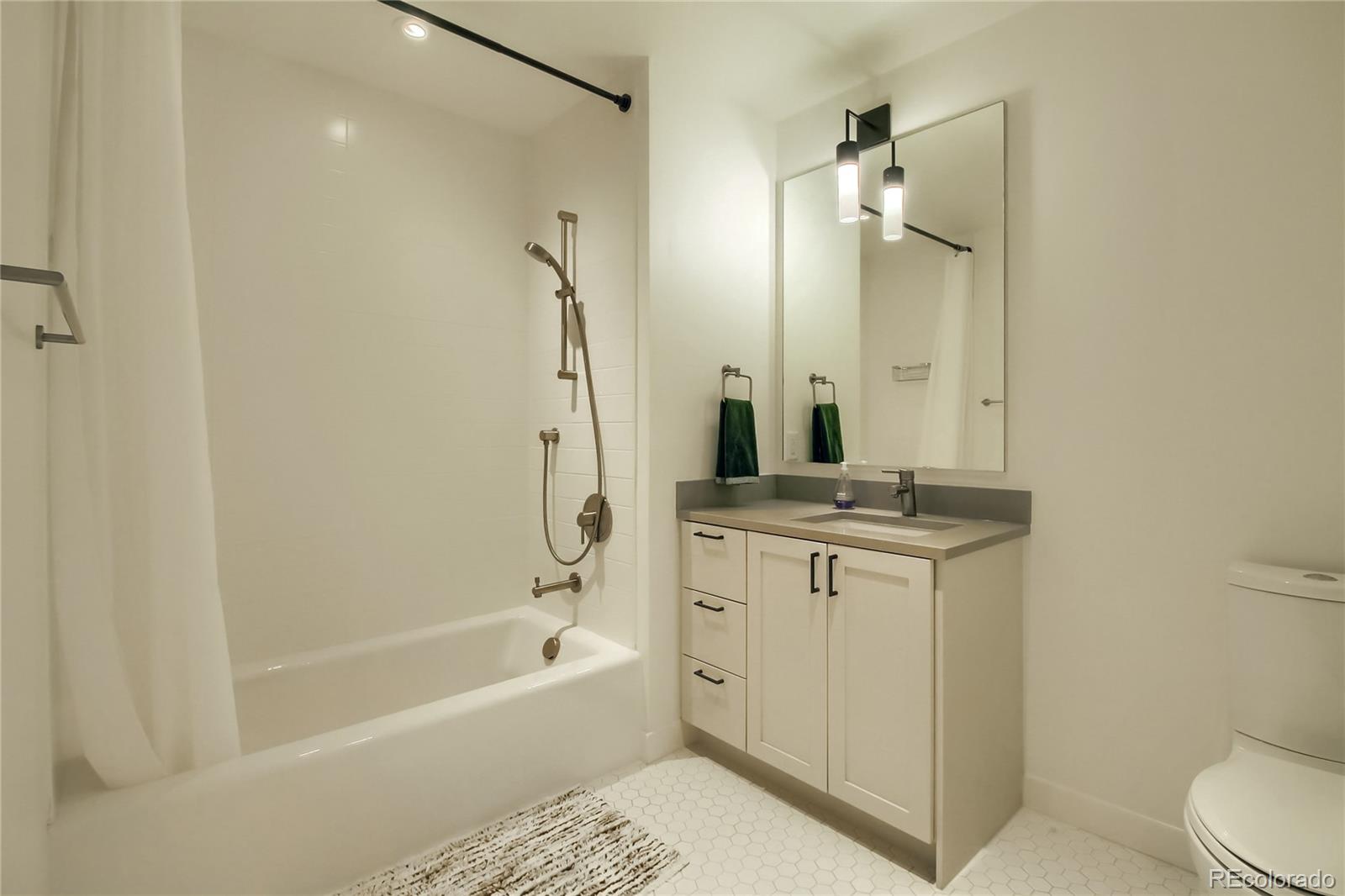 1750 Wewatta Street #834, Denver, CO 80202, 2 Bedrooms Bedrooms, ,2 BathroomsBathrooms,Residential,For Sale,The Coloradan,Wewatta,REC4076062