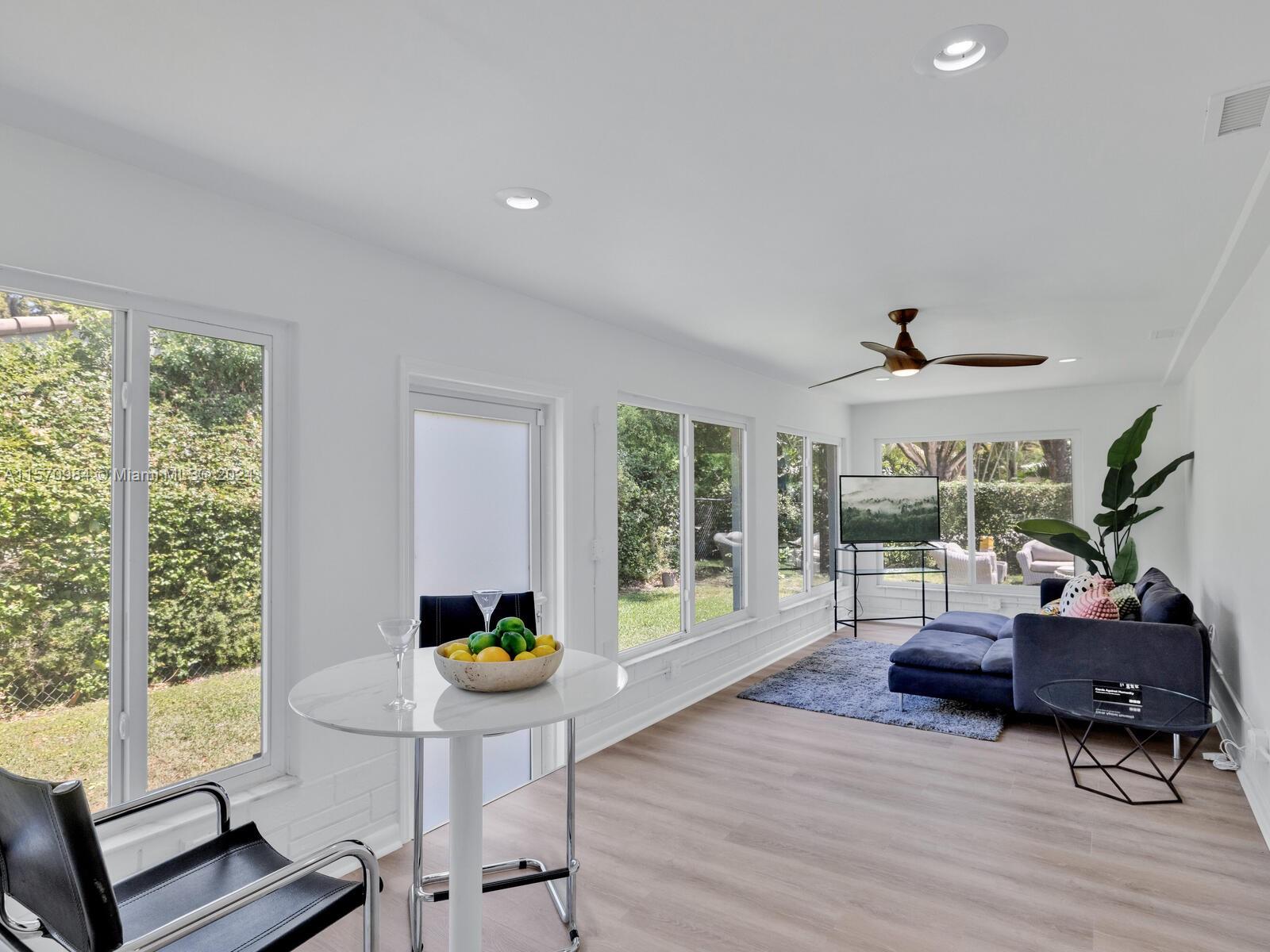 Bonus Sunroom / Flex Space