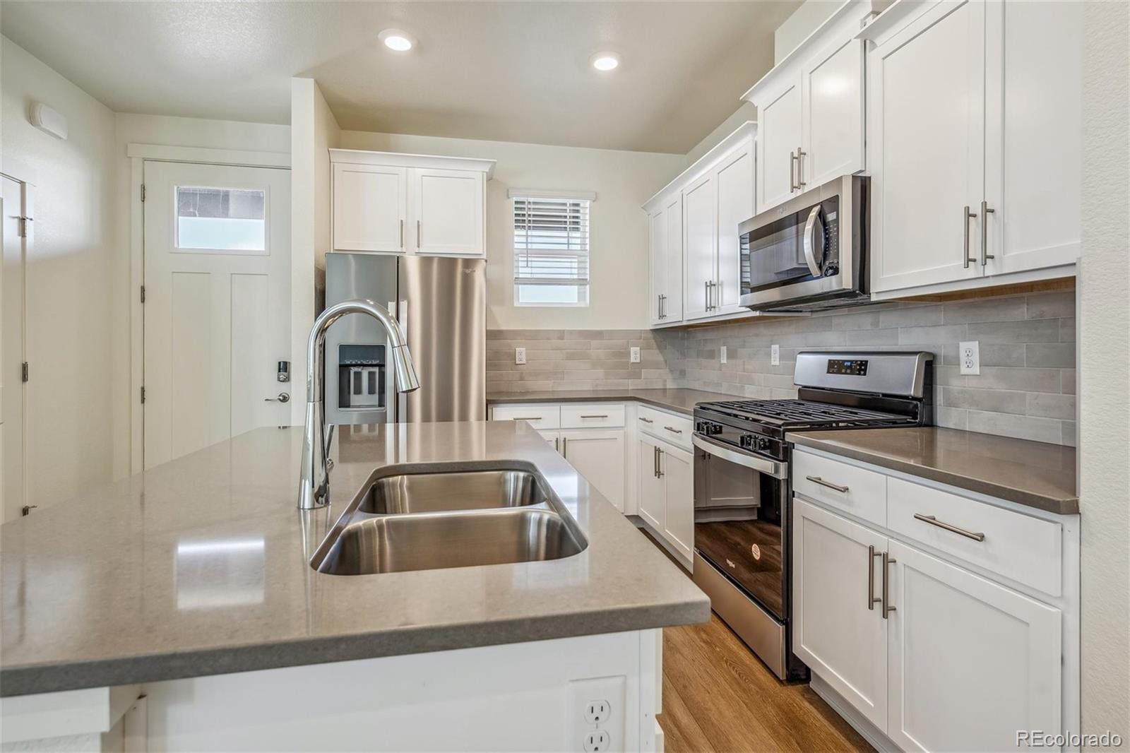 1752 Knobby Pine Drive #B, Fort Collins, CO 80528, 3 Bedrooms Bedrooms, ,3 BathroomsBathrooms,Residential,For Sale,Knobby Pine,REC9879282