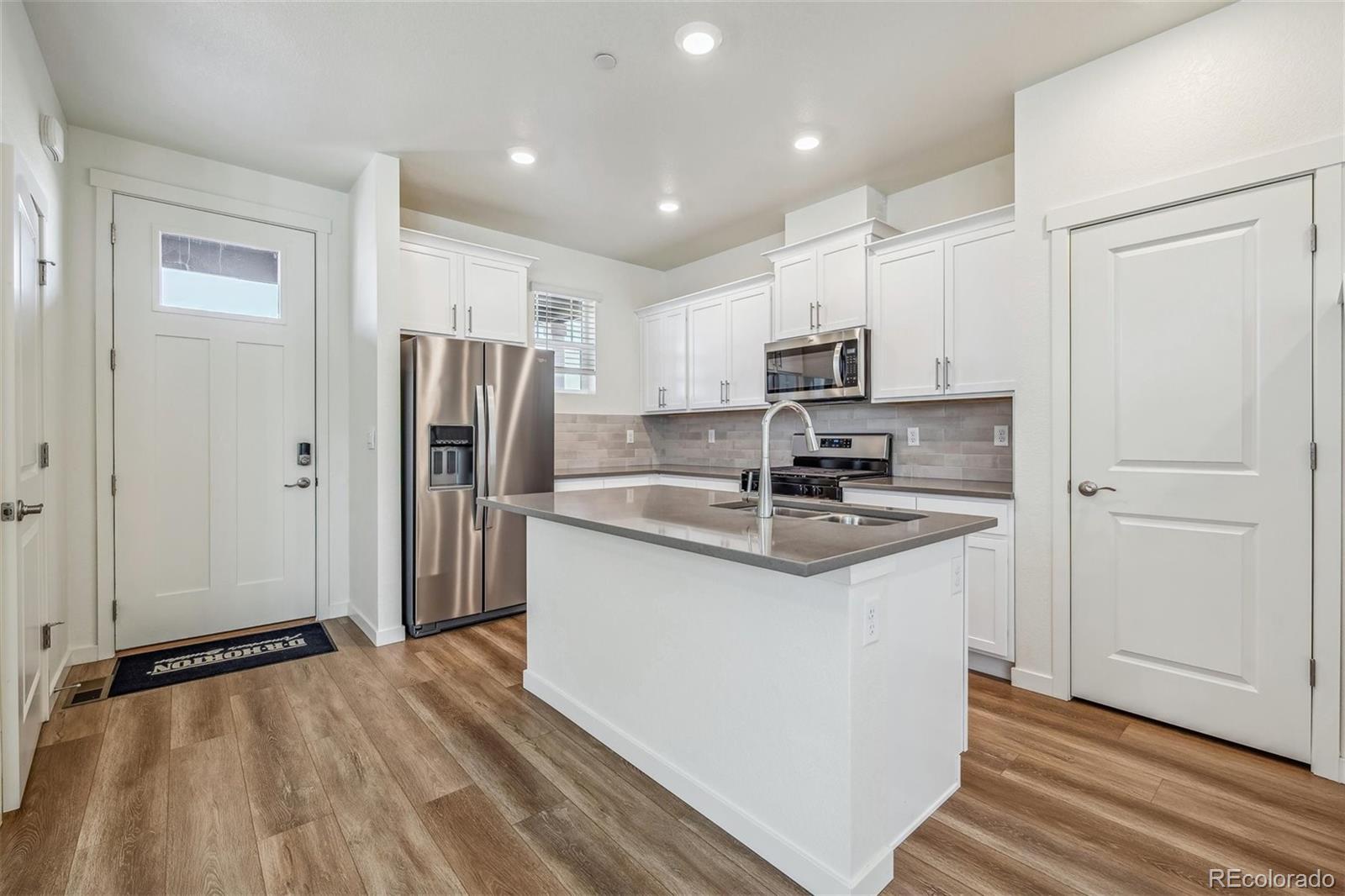 1752 Knobby Pine Drive #B, Fort Collins, CO 80528, 3 Bedrooms Bedrooms, ,3 BathroomsBathrooms,Residential,For Sale,Knobby Pine,REC9879282