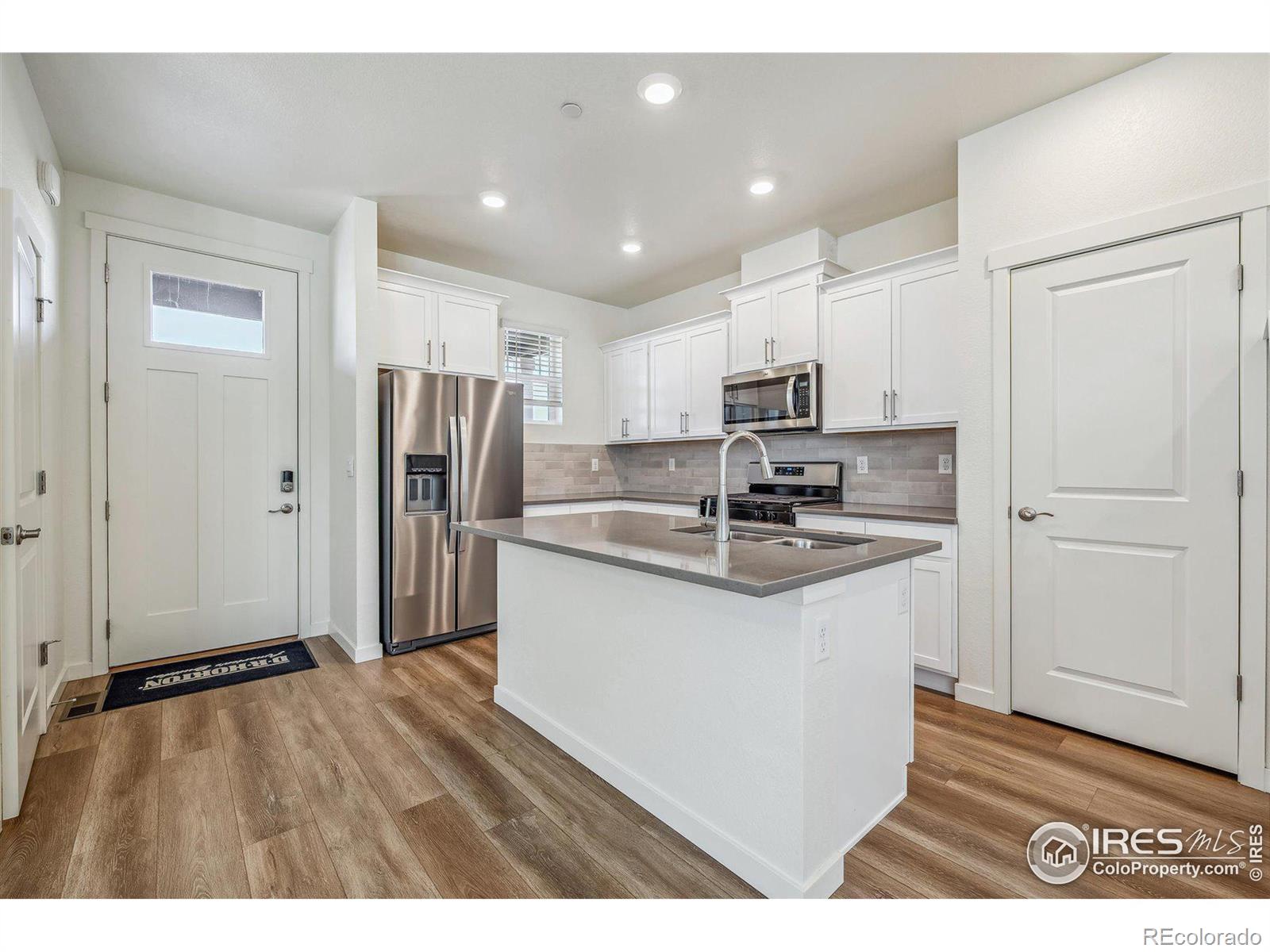 1752 Knobby Pine Drive #B, Fort Collins, CO 80528, 3 Bedrooms Bedrooms, ,3 BathroomsBathrooms,Residential,For Sale,Knobby Pine,RECIR1007622