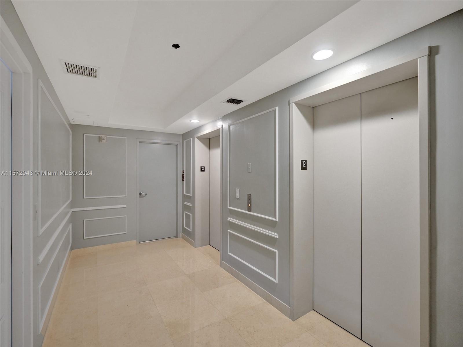 Private elevator lobby