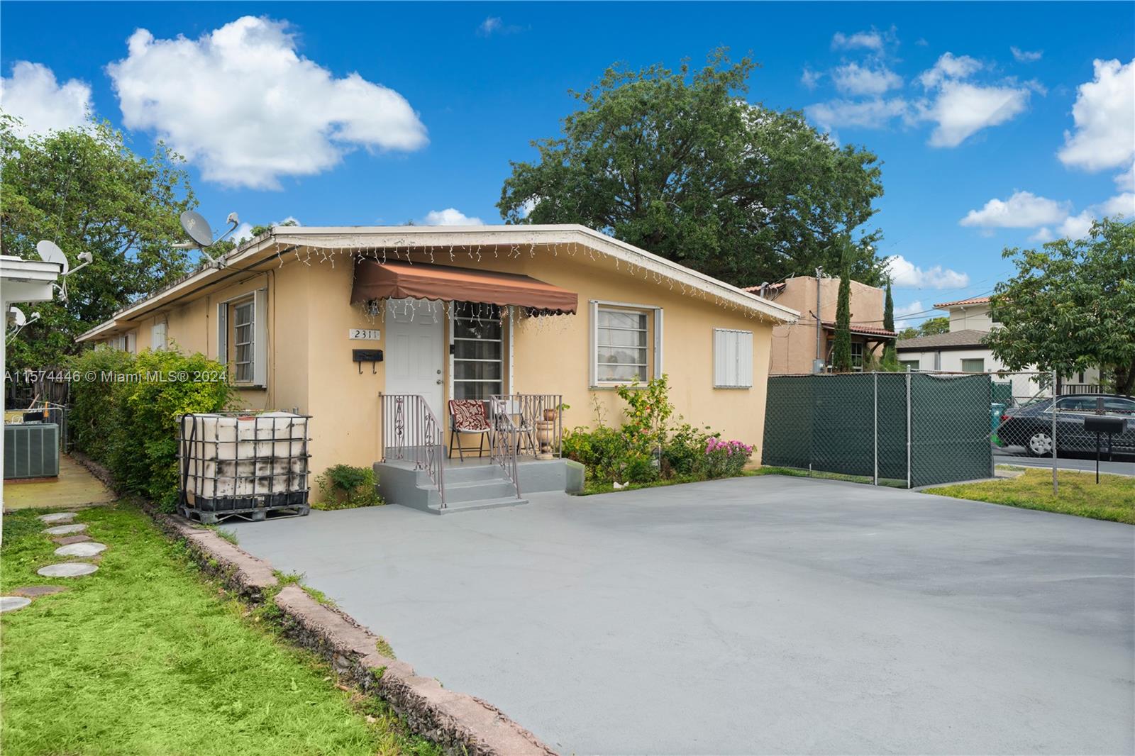 2311 58th Ave, Miami, FL 33155, ,Income,For Sale,58th Ave,A11574446