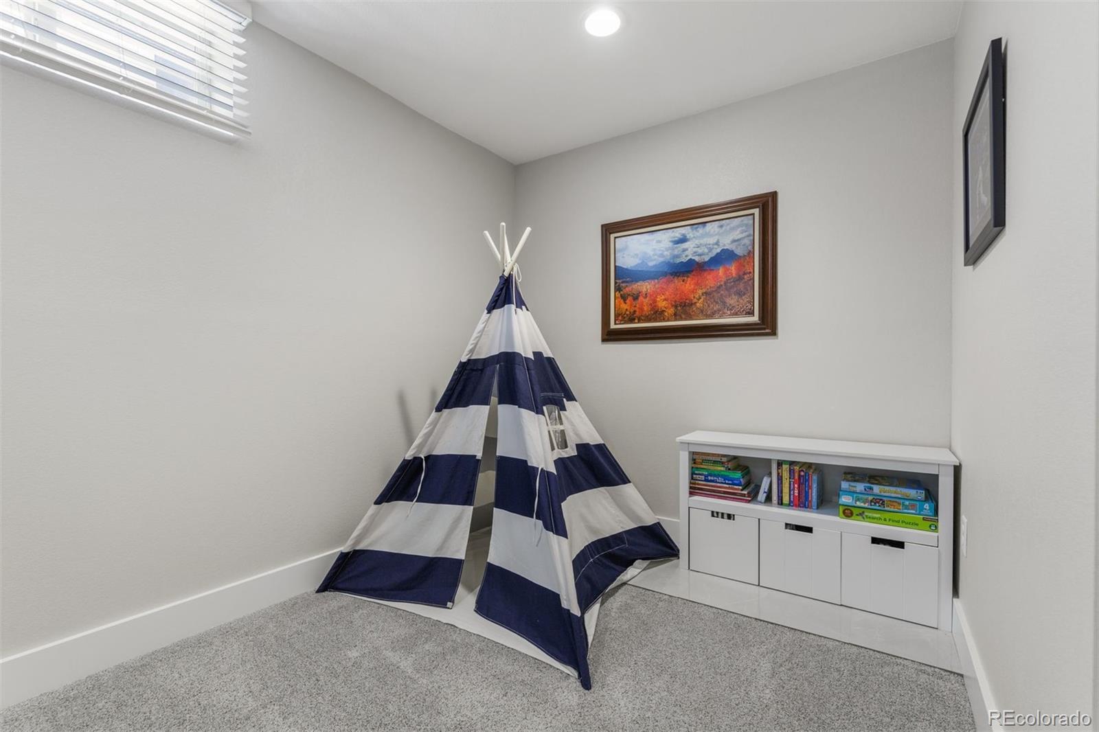 1331 Wahsatch Avenue, Colorado Springs, CO 80903, 4 Bedrooms Bedrooms, ,4 BathroomsBathrooms,Residential,For Sale,Wahsatch,REC4975552