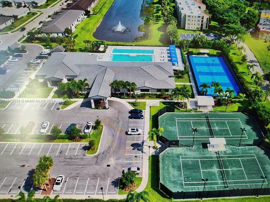 Tennis
