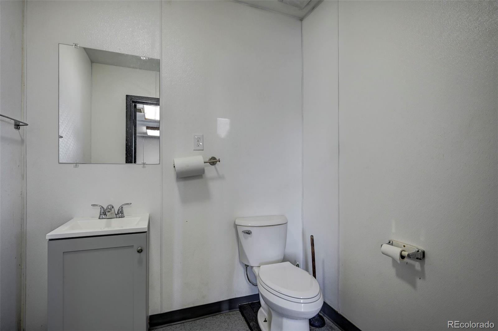 2975 W 92nd Avenue, Denver, CO 80260, ,Commercial,For Sale,92nd,REC8046505