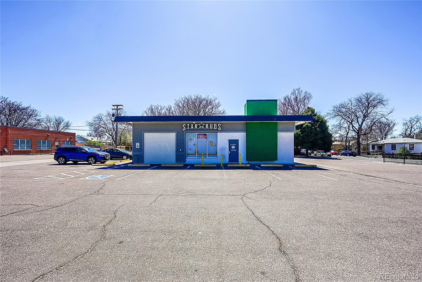 10100 Montview Boulevard, Aurora, CO 80010, ,Commercial,For Sale,Montview,REC8306560