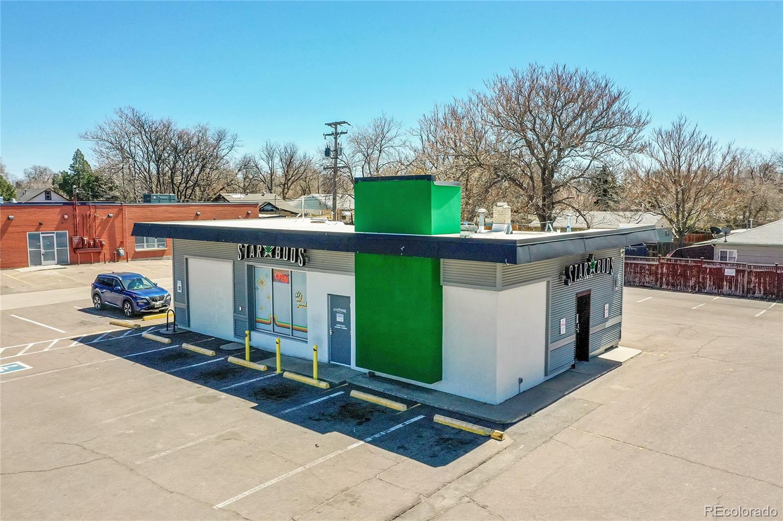 10100 Montview Boulevard, Aurora, CO 80010, ,Commercial,For Sale,Montview,REC8306560