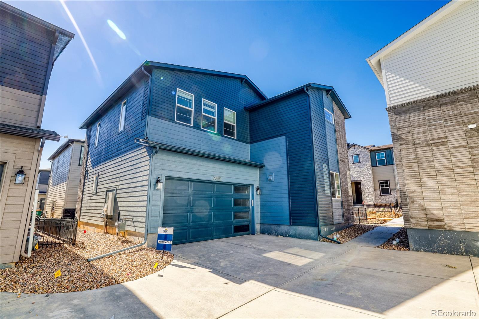23851 40th Avenue, Aurora, CO 80019, 3 Bedrooms Bedrooms, ,3 BathroomsBathrooms,Residential,For Sale,40th,REC8904393