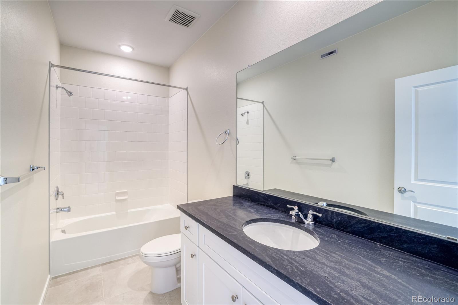 23851 40th Avenue, Aurora, CO 80019, 3 Bedrooms Bedrooms, ,3 BathroomsBathrooms,Residential,For Sale,40th,REC8904393