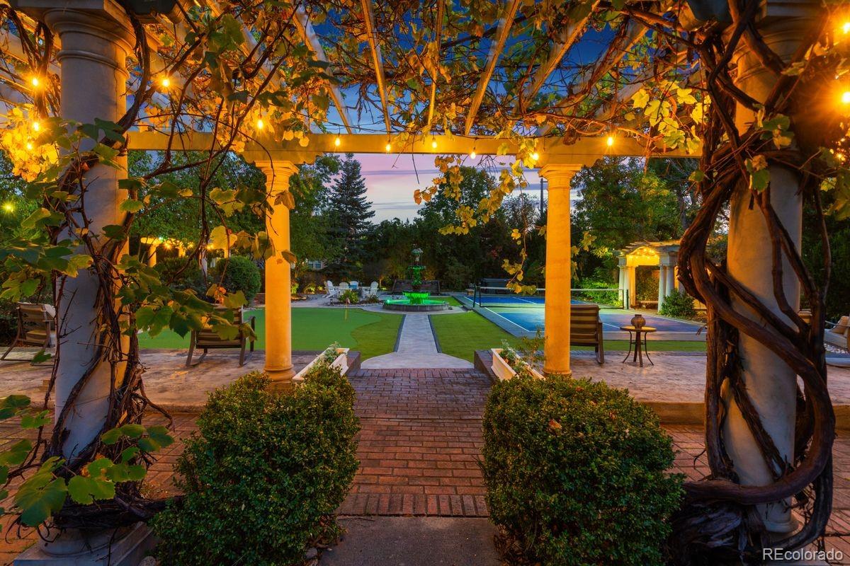 1600 Cascade Avenue, Colorado Springs, CO 80907, 9 Bedrooms Bedrooms, ,8 BathroomsBathrooms,Residential,For Sale,Cascade,REC6596411