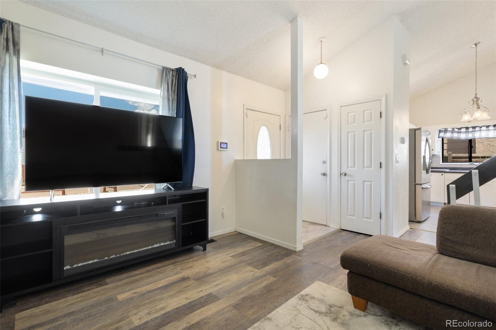 4215 Dawnlite Drive, Colorado Springs, CO 80916, 3 Bedrooms Bedrooms, ,2 BathroomsBathrooms,Residential,For Sale,Dawnlite,REC3264294