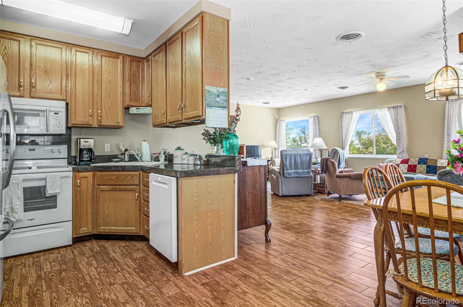 19999 State Road 94, Hugo, CO 80821, 3 Bedrooms Bedrooms, ,2 BathroomsBathrooms,Residential,For Sale,State Road 94,REC3376163