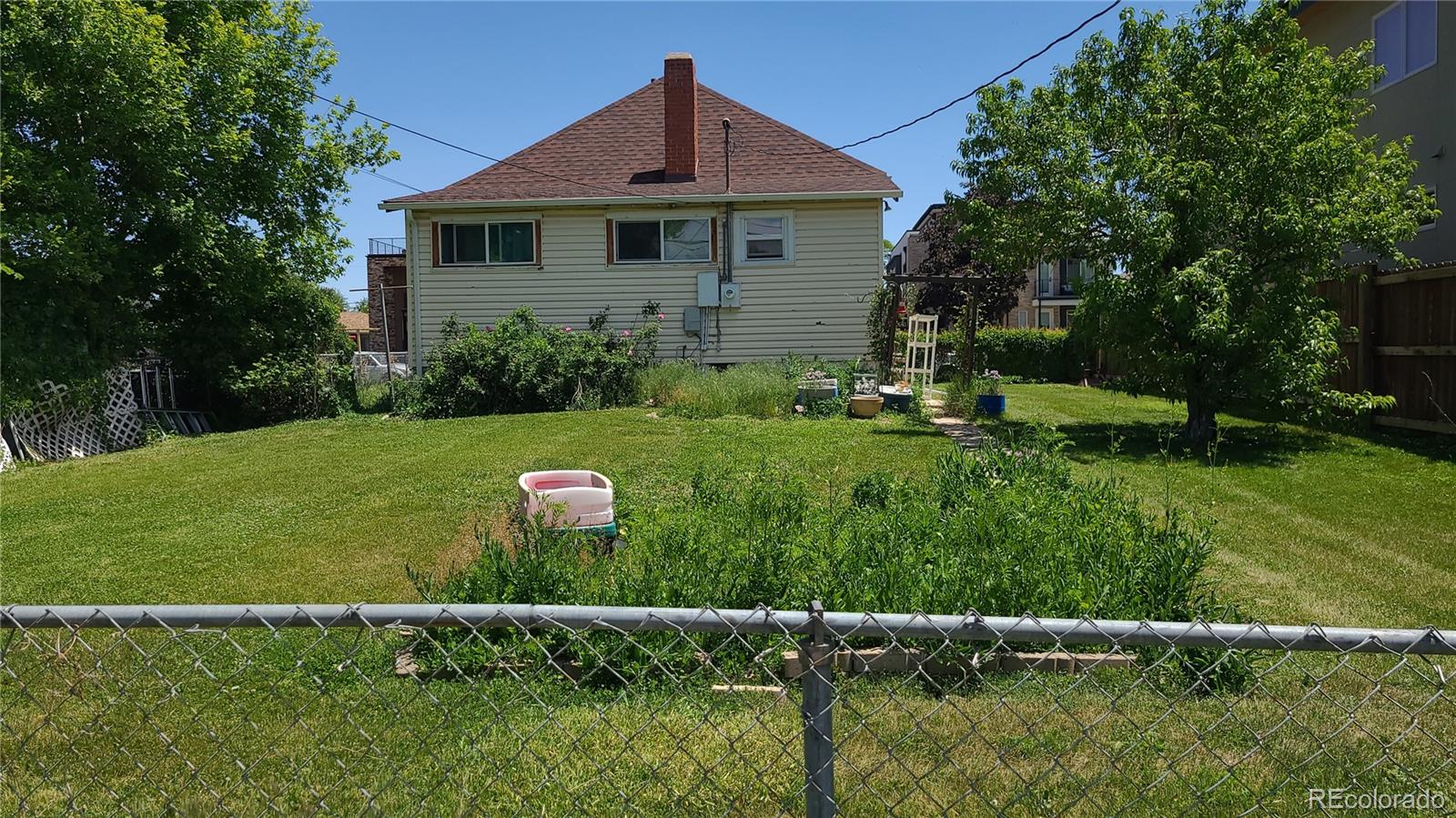 4253 Perry Street, Denver, CO 80212, 1 Bedroom Bedrooms, ,2 BathroomsBathrooms,Residential,For Sale,Perry,REC5722664