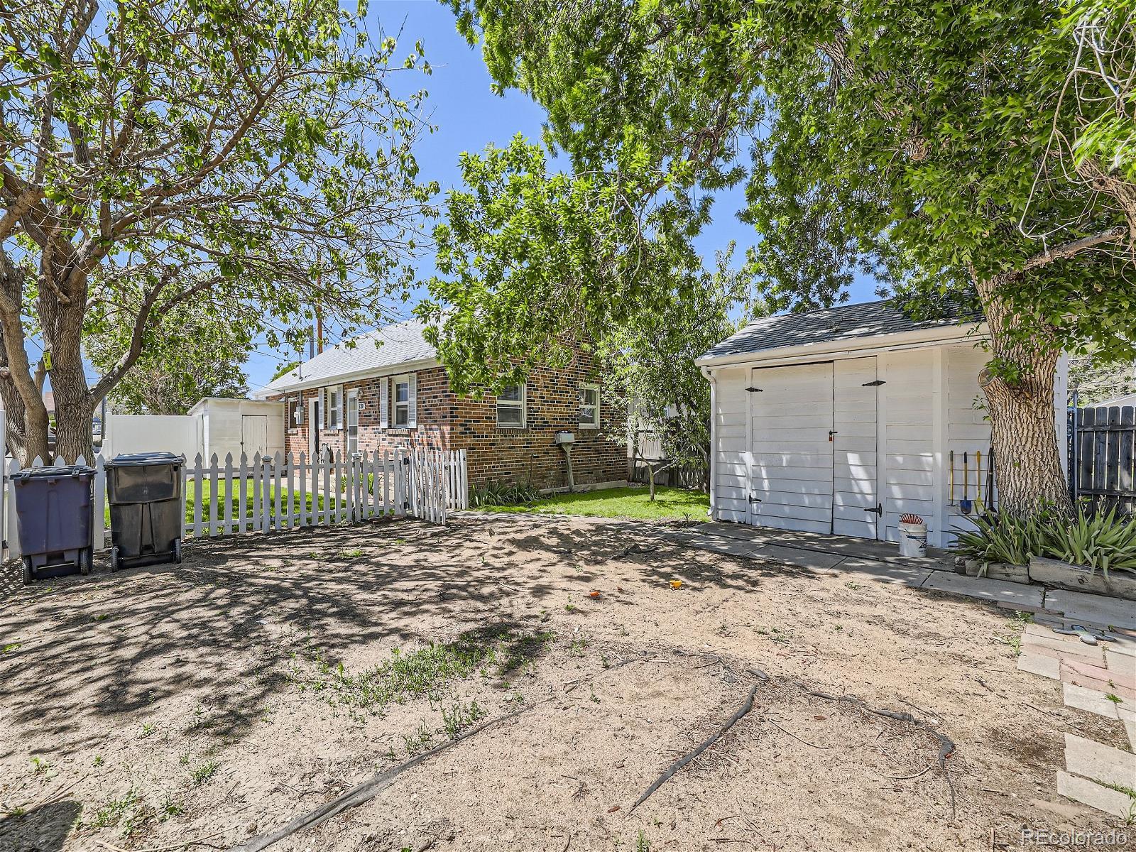 638 Elk Place, Denver, CO 80216, 3 Bedrooms Bedrooms, ,2 BathroomsBathrooms,Residential,For Sale,Elk,REC7991038