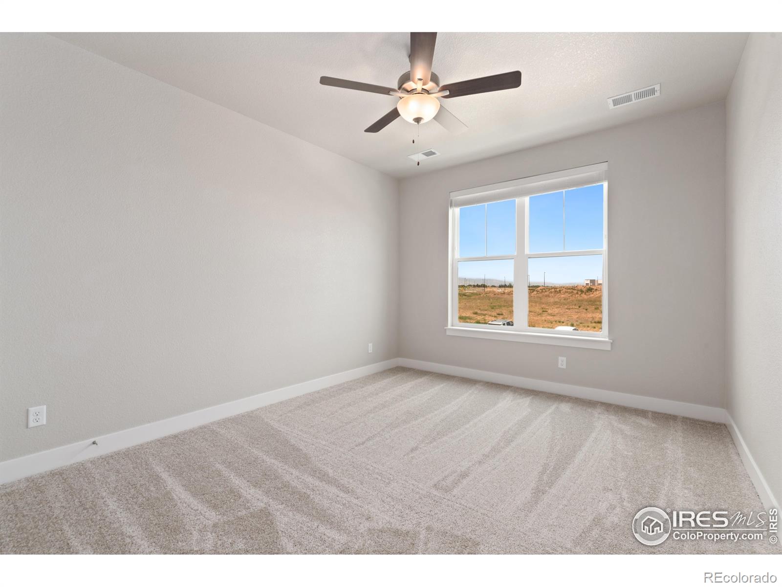 4250 Persigo Trail Drive #204, Loveland, CO 80538, 1 Bedroom Bedrooms, ,1 BathroomBathrooms,Residential,For Sale,Persigo Trail,RECIR1010784