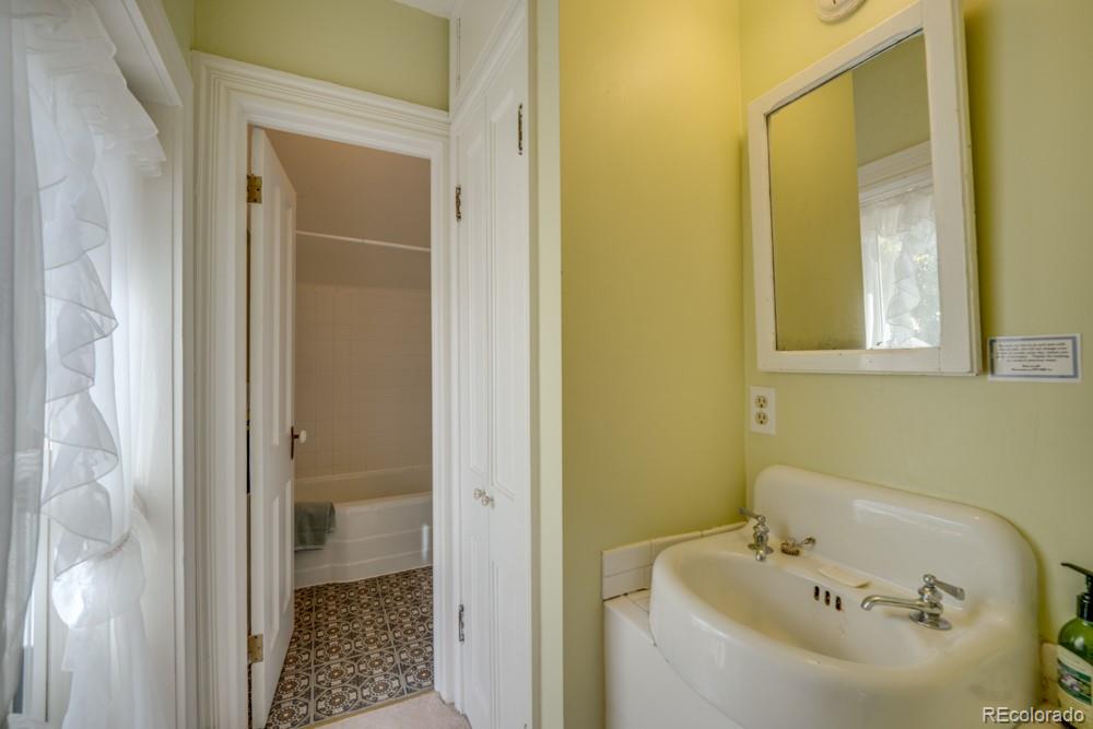 Restricted Address, 7 Bedrooms Bedrooms, ,6 BathroomsBathrooms,Residential,For Sale,Main,REC2722181