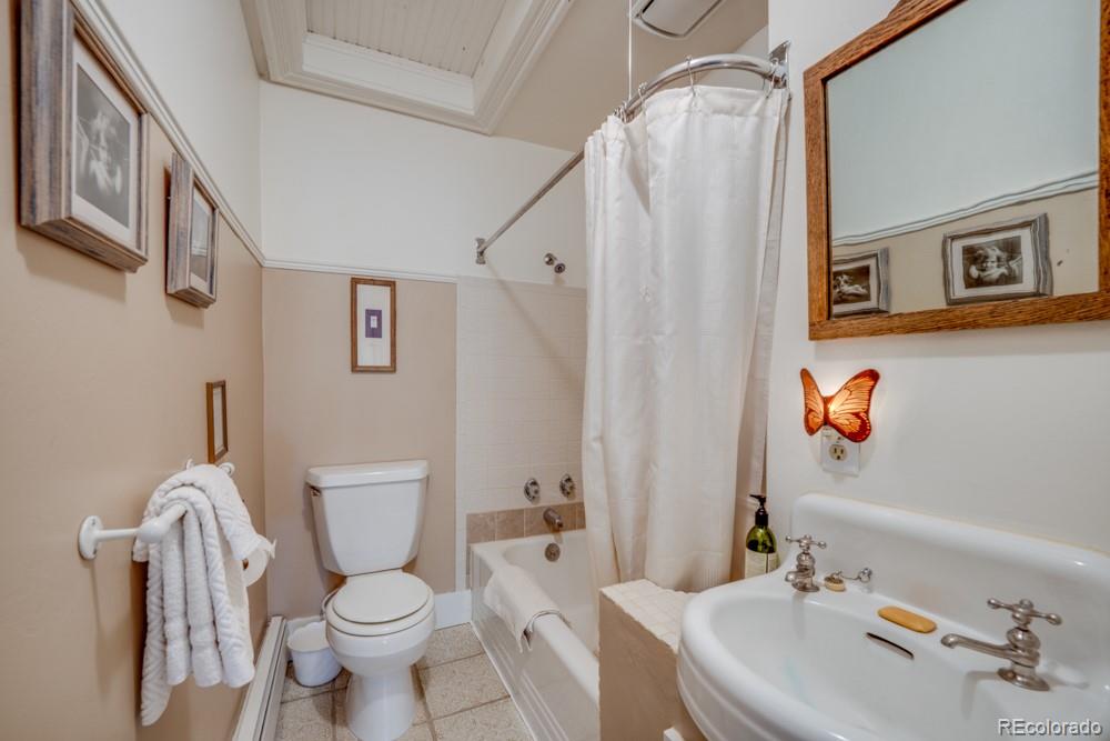Restricted Address, 7 Bedrooms Bedrooms, ,6 BathroomsBathrooms,Residential,For Sale,Main,REC2722181