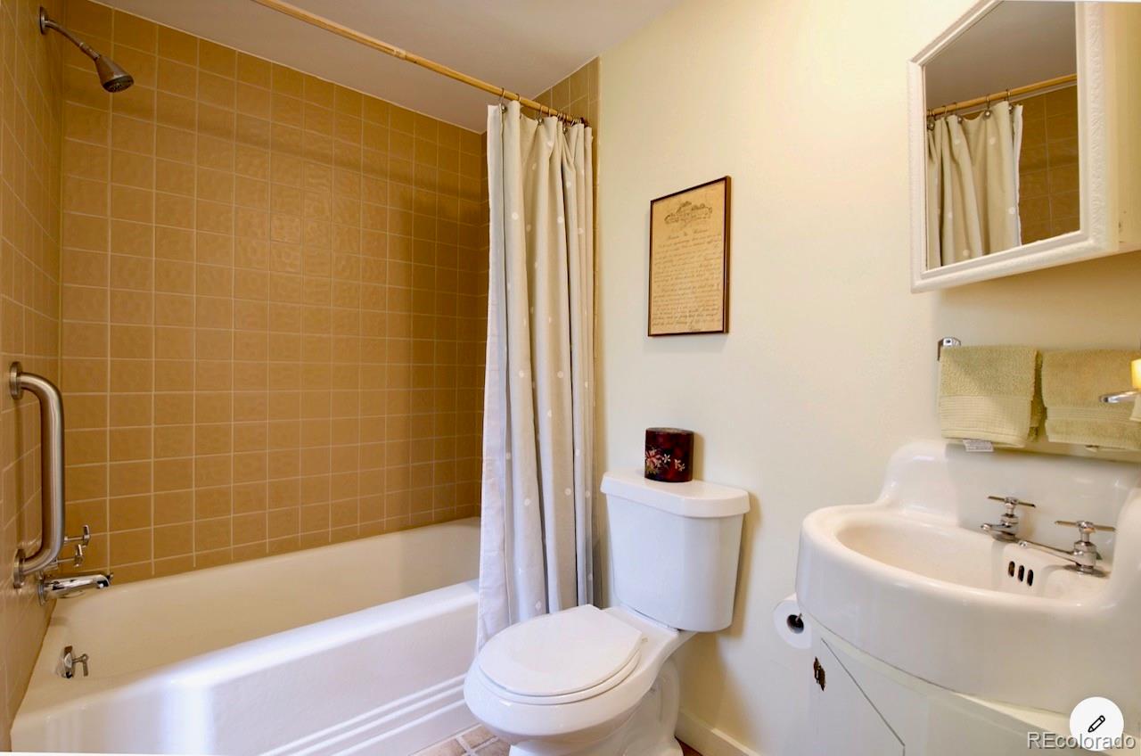 Restricted Address, 7 Bedrooms Bedrooms, ,6 BathroomsBathrooms,Residential,For Sale,Main,REC2722181