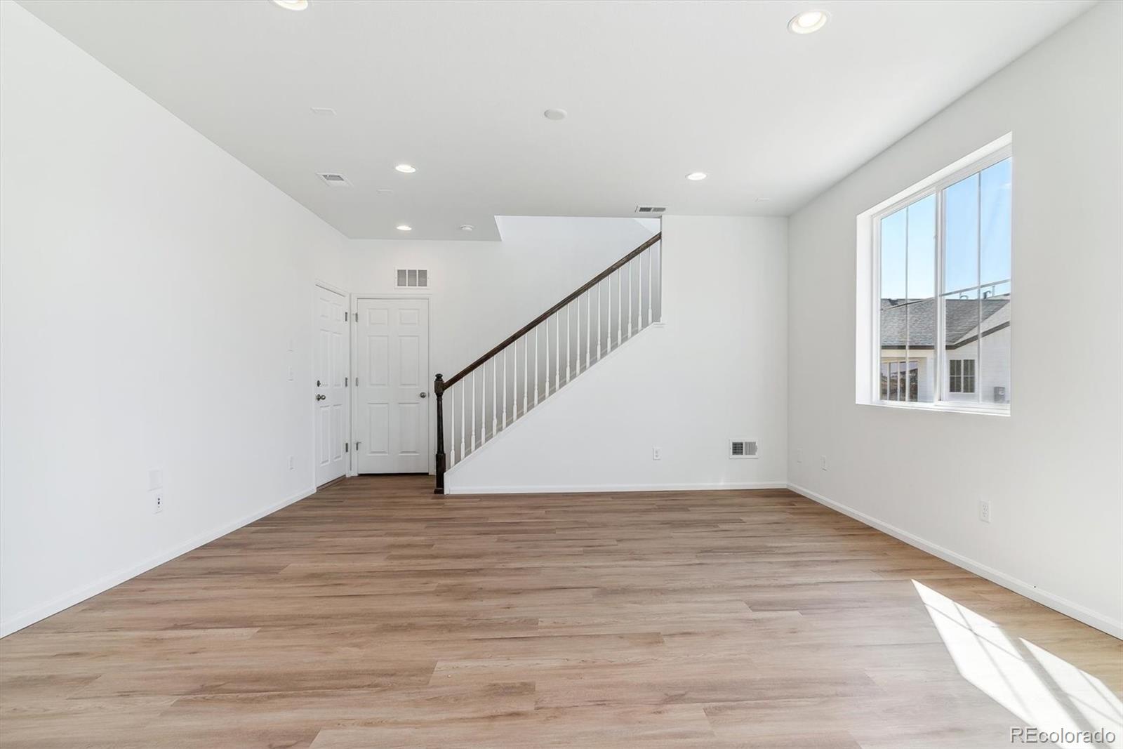 6603 Malta Street, Aurora, CO 80019, 3 Bedrooms Bedrooms, ,3 BathroomsBathrooms,Residential,For Sale,Malta,REC2140094