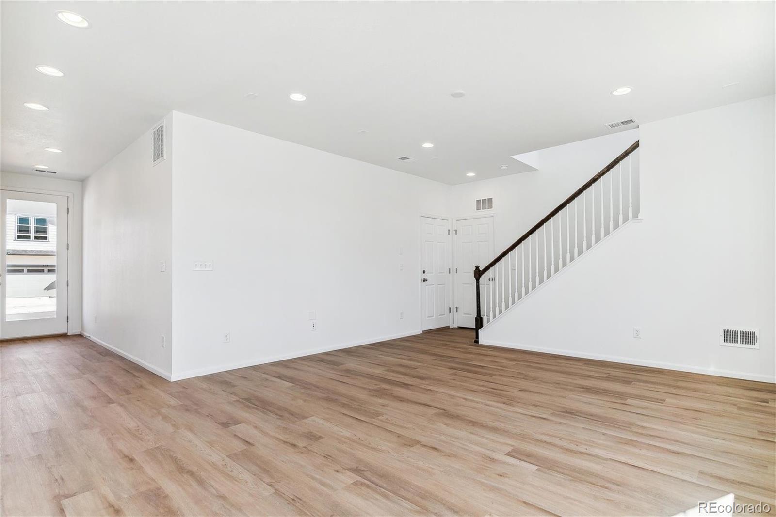 6603 Malta Street, Aurora, CO 80019, 3 Bedrooms Bedrooms, ,3 BathroomsBathrooms,Residential,For Sale,Malta,REC2140094