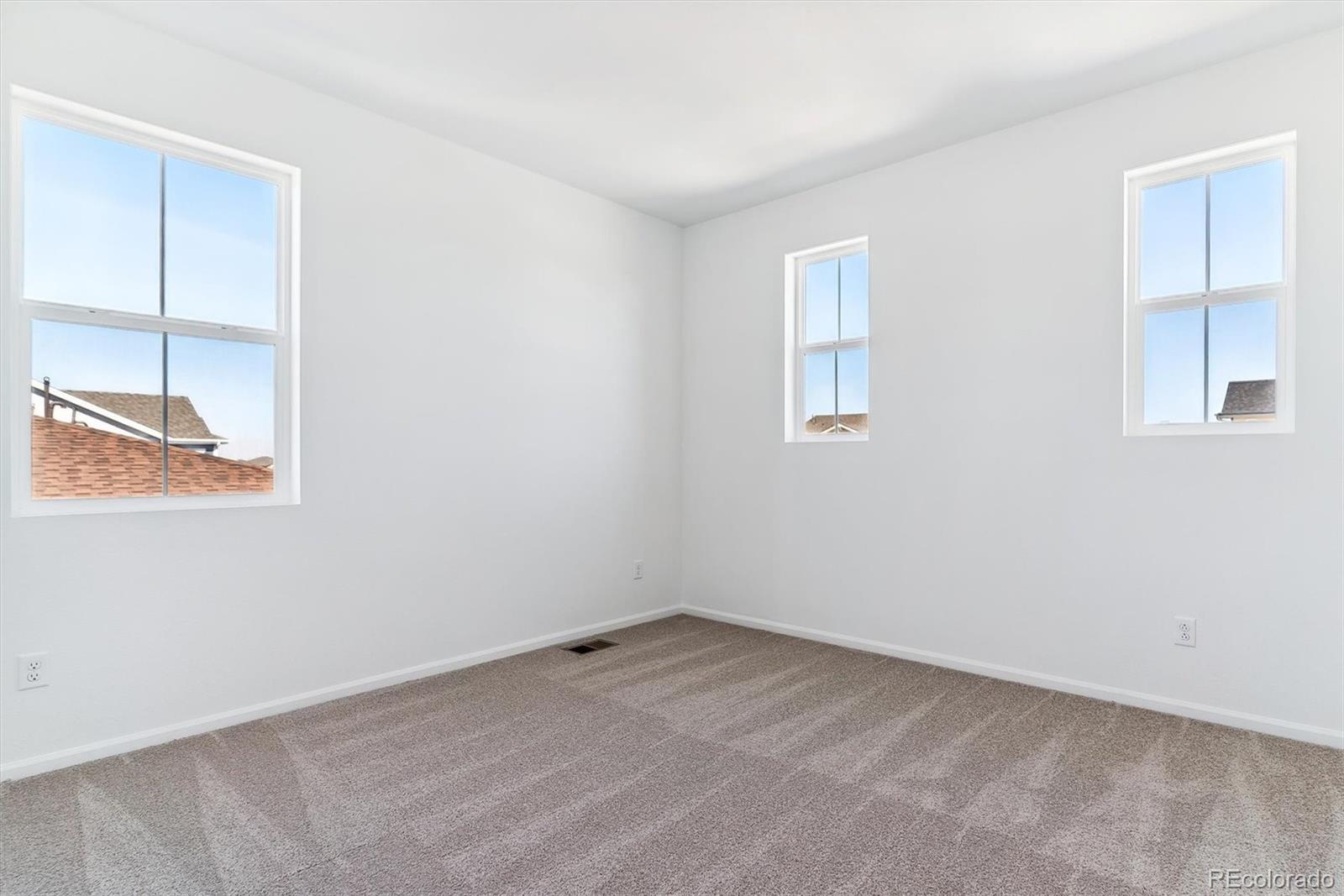 6603 Malta Street, Aurora, CO 80019, 3 Bedrooms Bedrooms, ,3 BathroomsBathrooms,Residential,For Sale,Malta,REC2140094