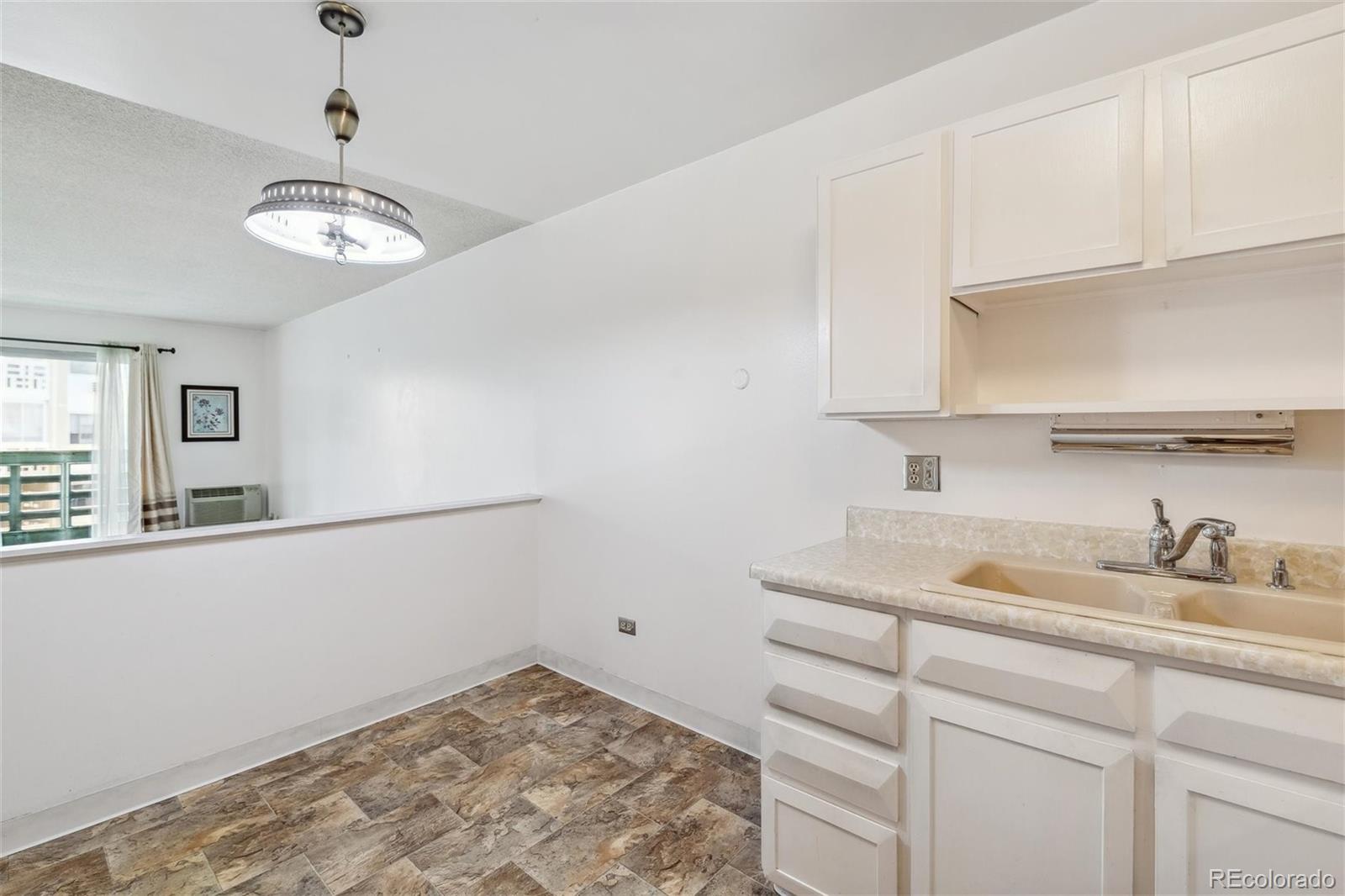 495 Dayton Street #10C, Denver, CO 80247, 2 Bedrooms Bedrooms, ,2 BathroomsBathrooms,Residential,For Sale,Dayton,REC6330874