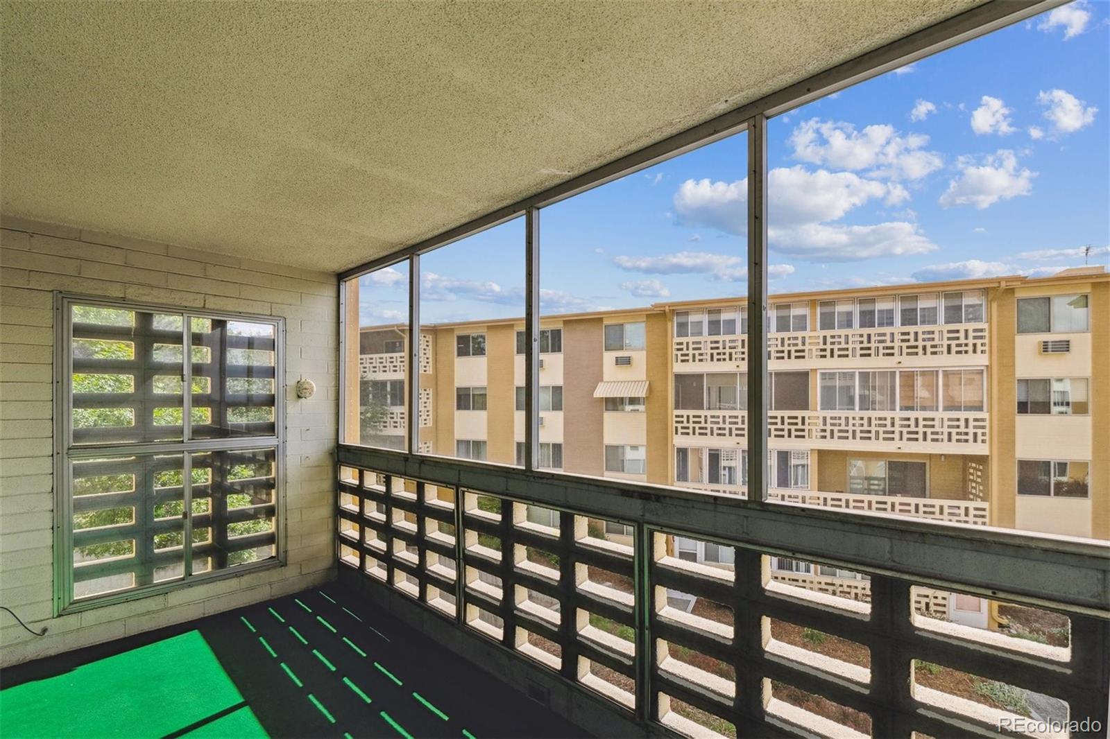 495 Dayton Street #10C, Denver, CO 80247, 2 Bedrooms Bedrooms, ,2 BathroomsBathrooms,Residential,For Sale,Dayton,REC6330874