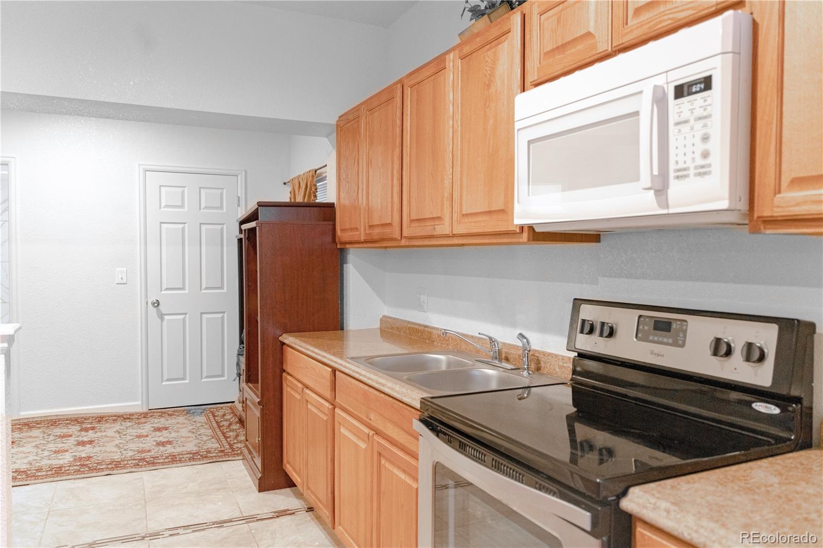 19877 40th Avenue, Denver, CO 80249, 6 Bedrooms Bedrooms, ,4 BathroomsBathrooms,Residential,For Sale,40th,REC7248106