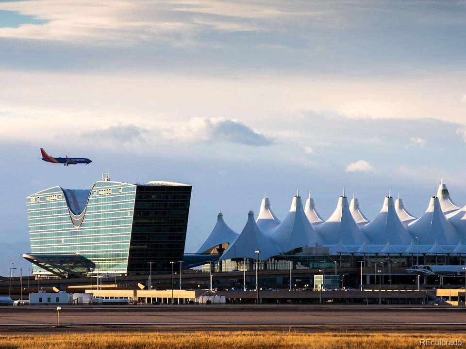 19877 40th Avenue, Denver, CO 80249, 6 Bedrooms Bedrooms, ,4 BathroomsBathrooms,Residential,For Sale,40th,REC7248106