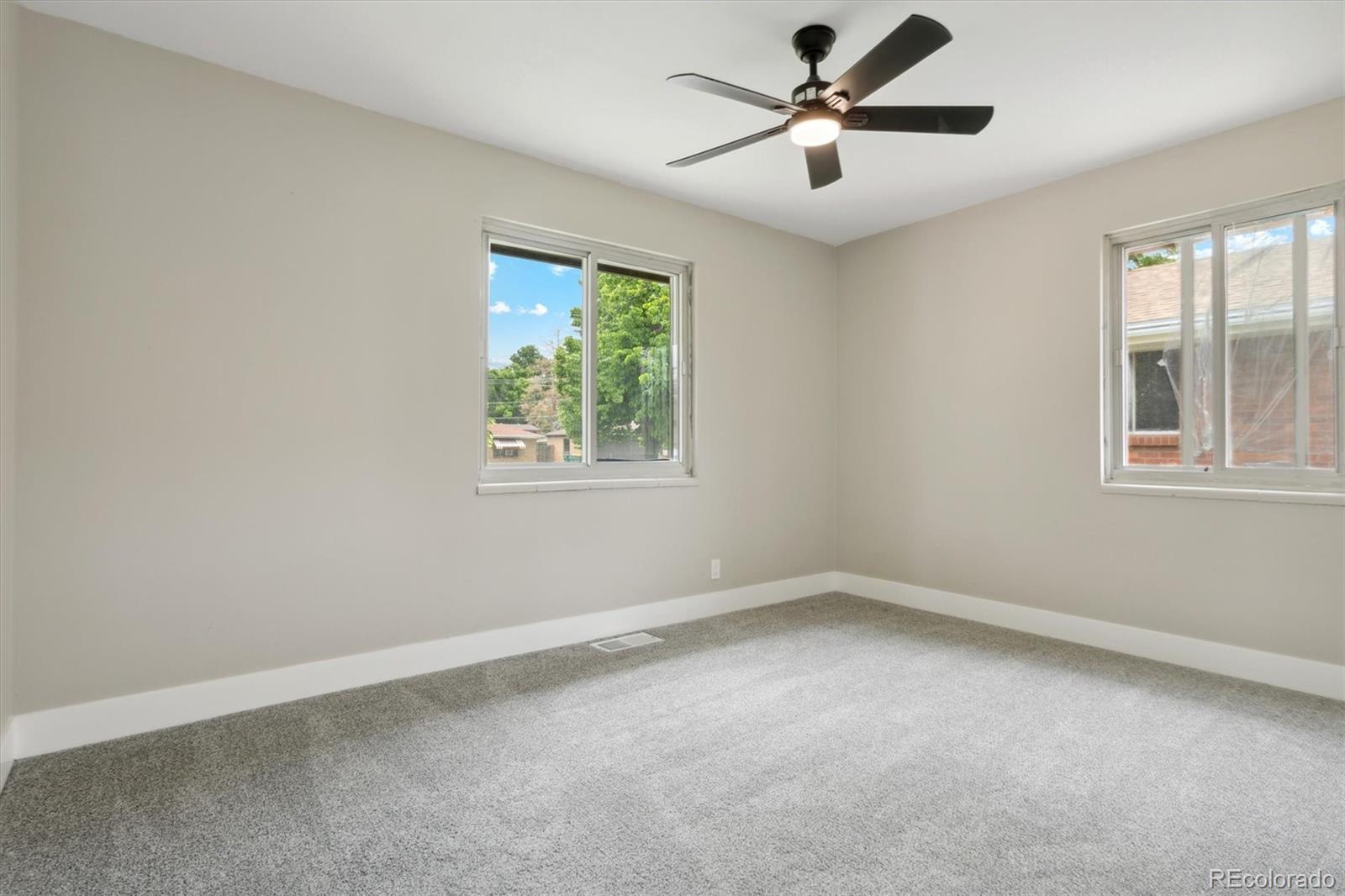 2249 Kingston Street, Aurora, CO 80010, 5 Bedrooms Bedrooms, ,2 BathroomsBathrooms,Residential,For Sale,Kingston,REC4036380